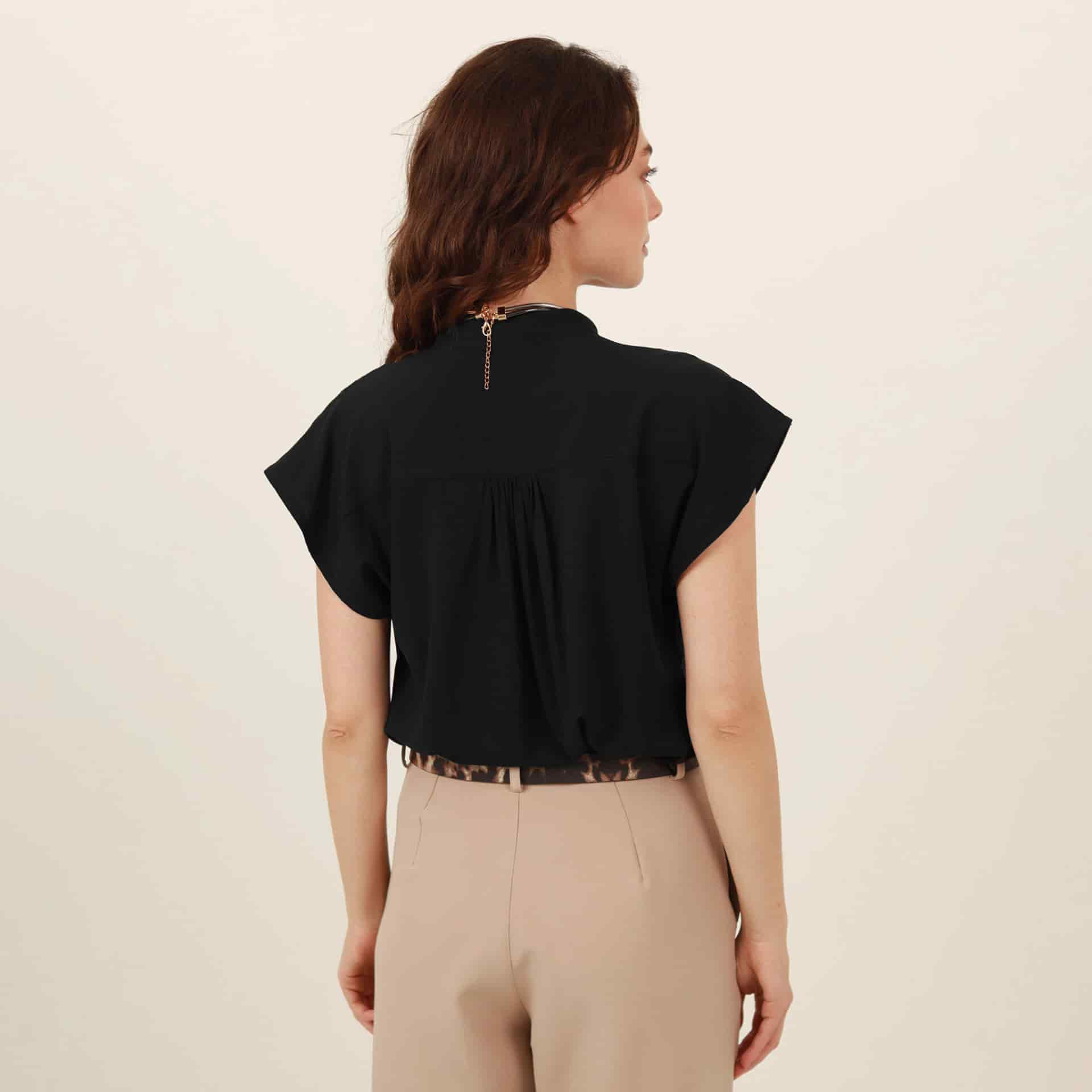 Blusa abierta cuello nerú manga sisa rodada - miniatura 13