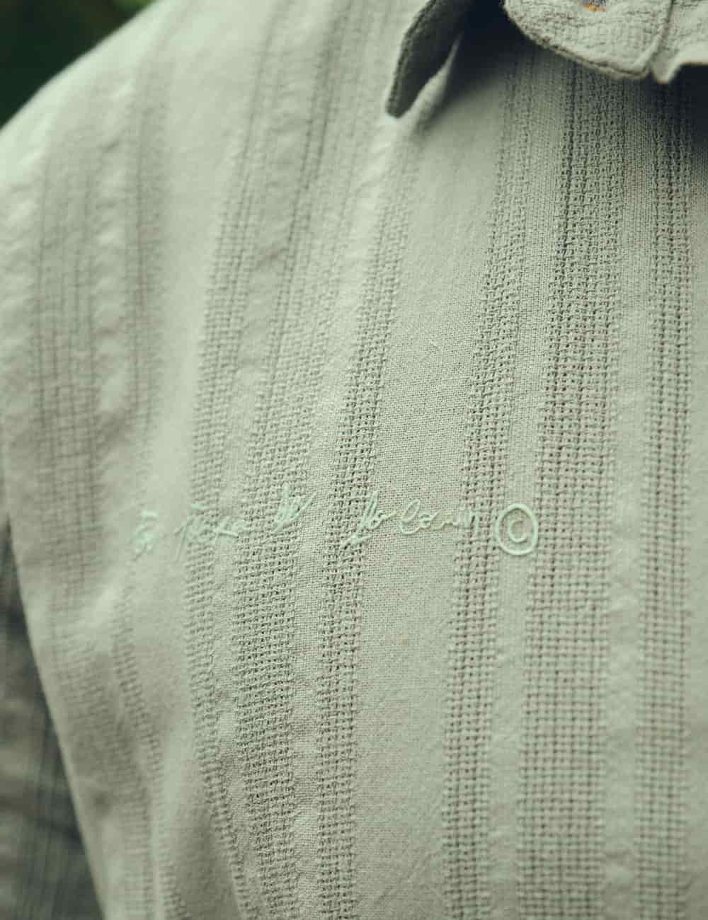 Camisa Regular Fit Espiritu verde pistacho Hombre - miniatura 6