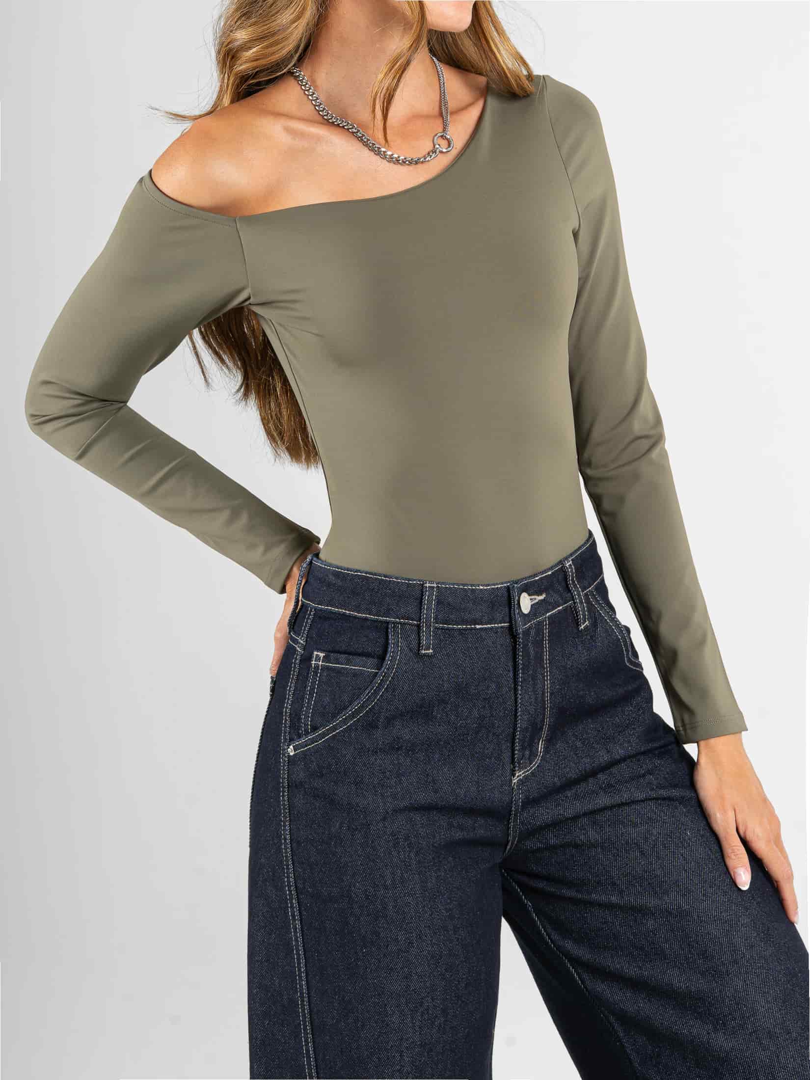 Ref: 0610694 Body manga larga, stretch, escote en hombro, tono oliva - miniatura 1