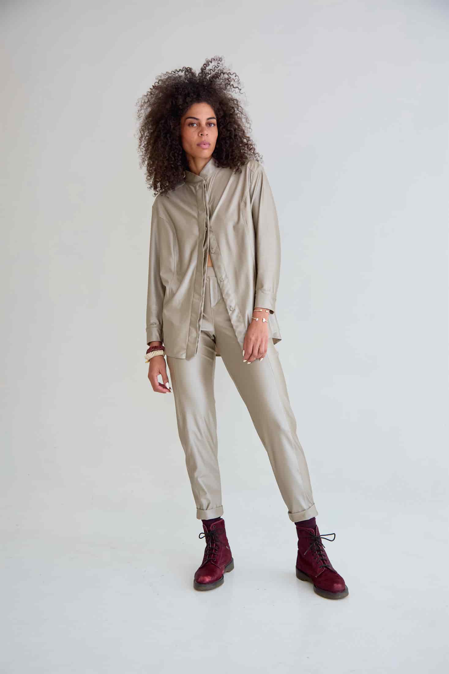 Pantalón Tech Fresh Champaña LUCIDO - miniatura 1