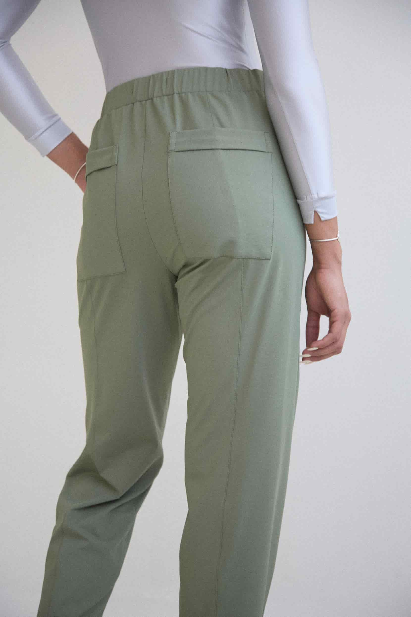 Pantalón Tech Clásico Verde Oliva MAGO - miniatura 3
