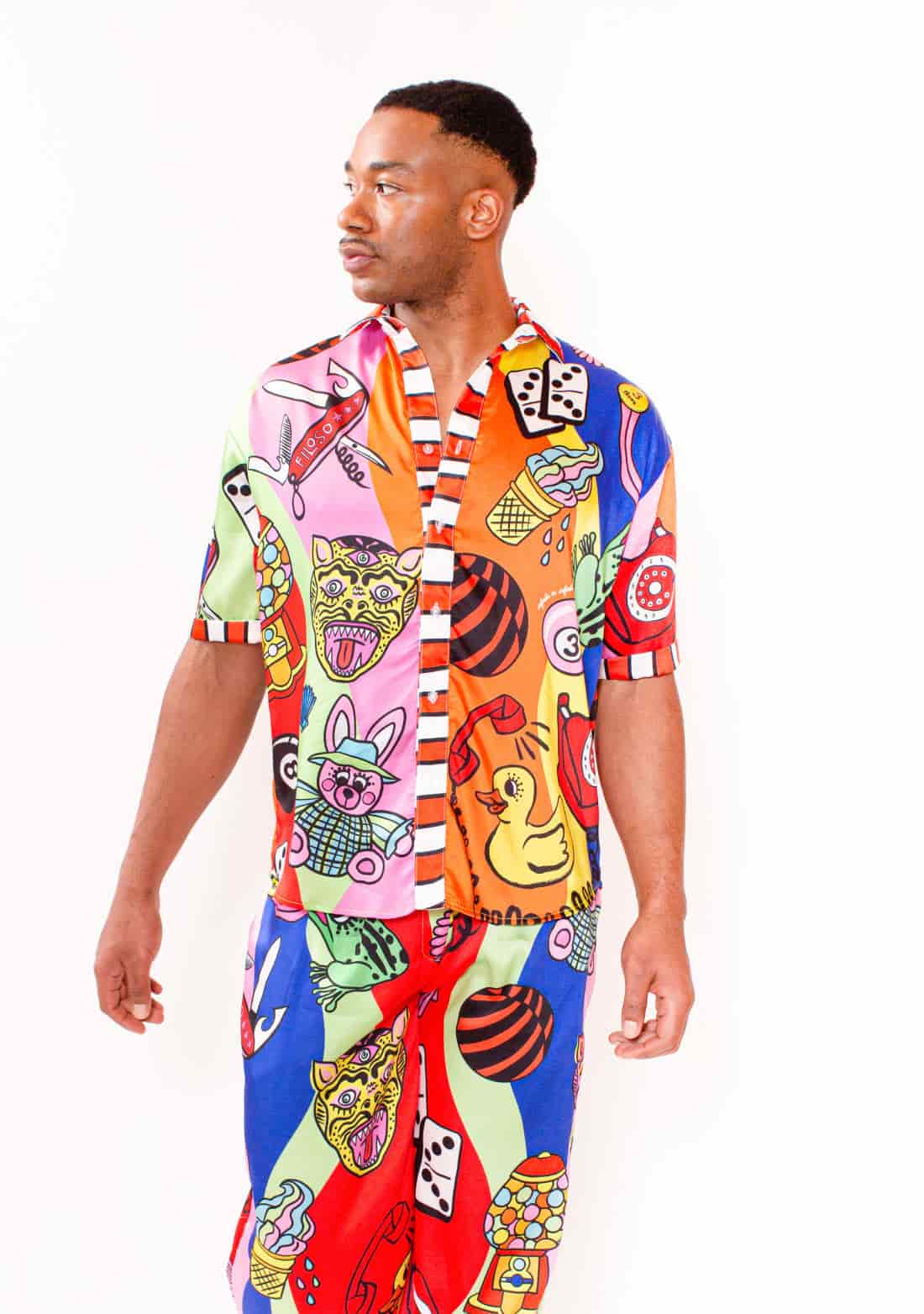 Camisa Unisex  Manga Corta / Ilustración Encantados Tesoros - miniatura 2