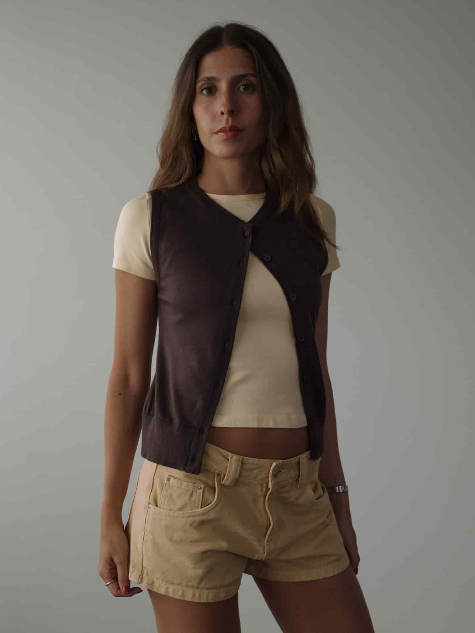 CLASSIC BUTTON KNIT VEST - BROWN - miniatura 9