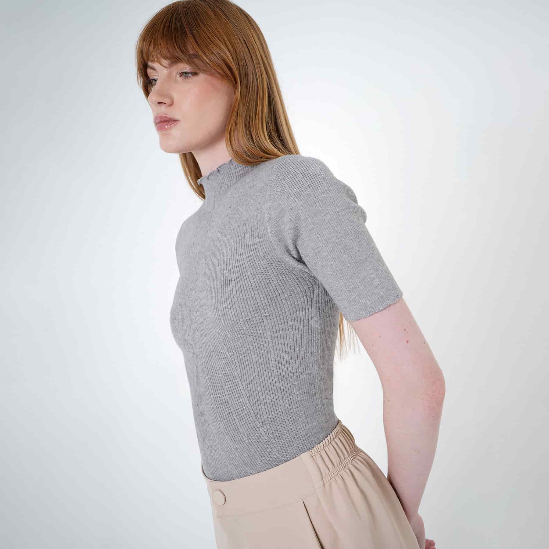 Sweater canale cuello alto manga corta - miniatura 3