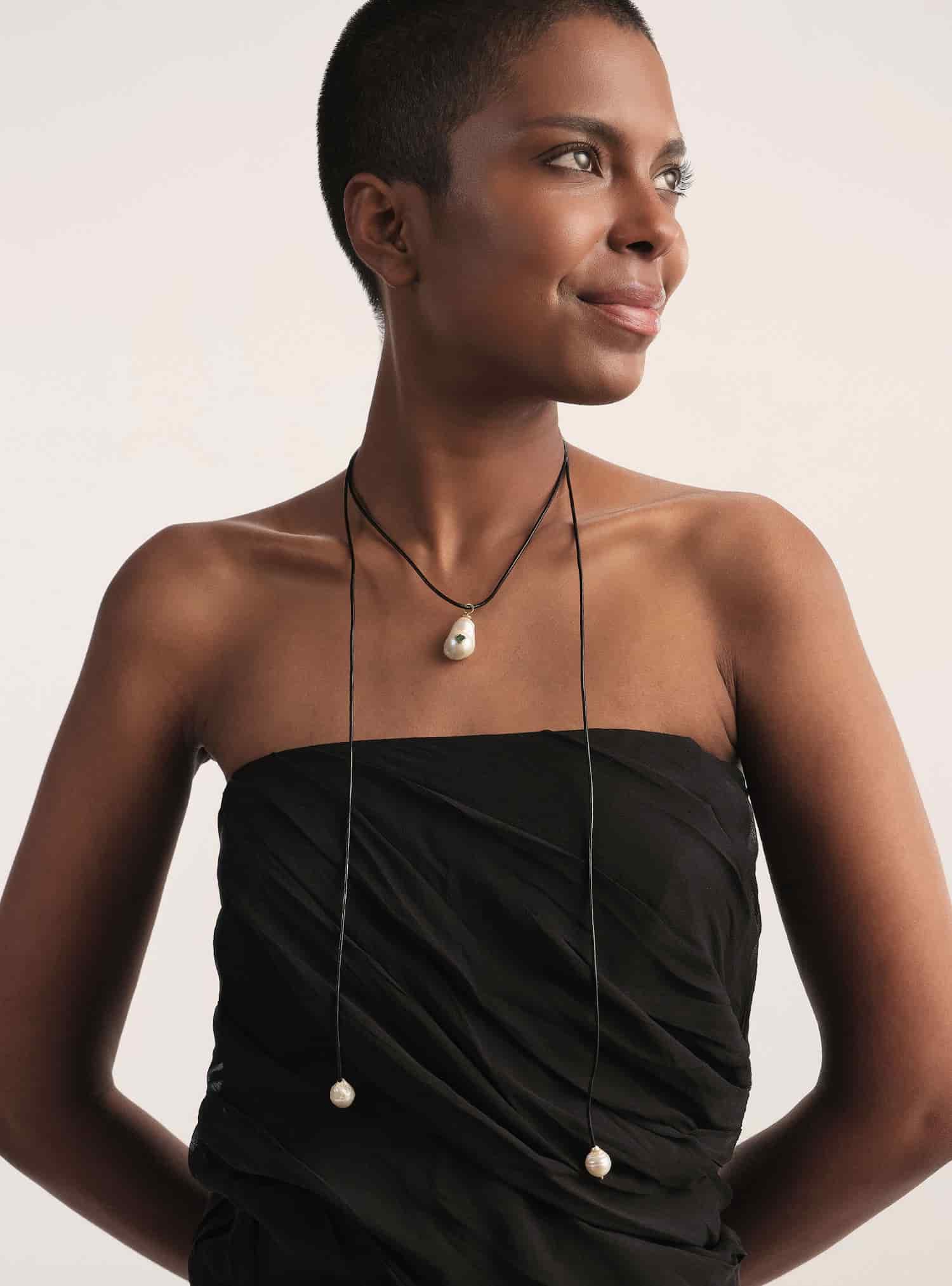 Midnight Emerald Pearl Long Necklace - miniatura 6