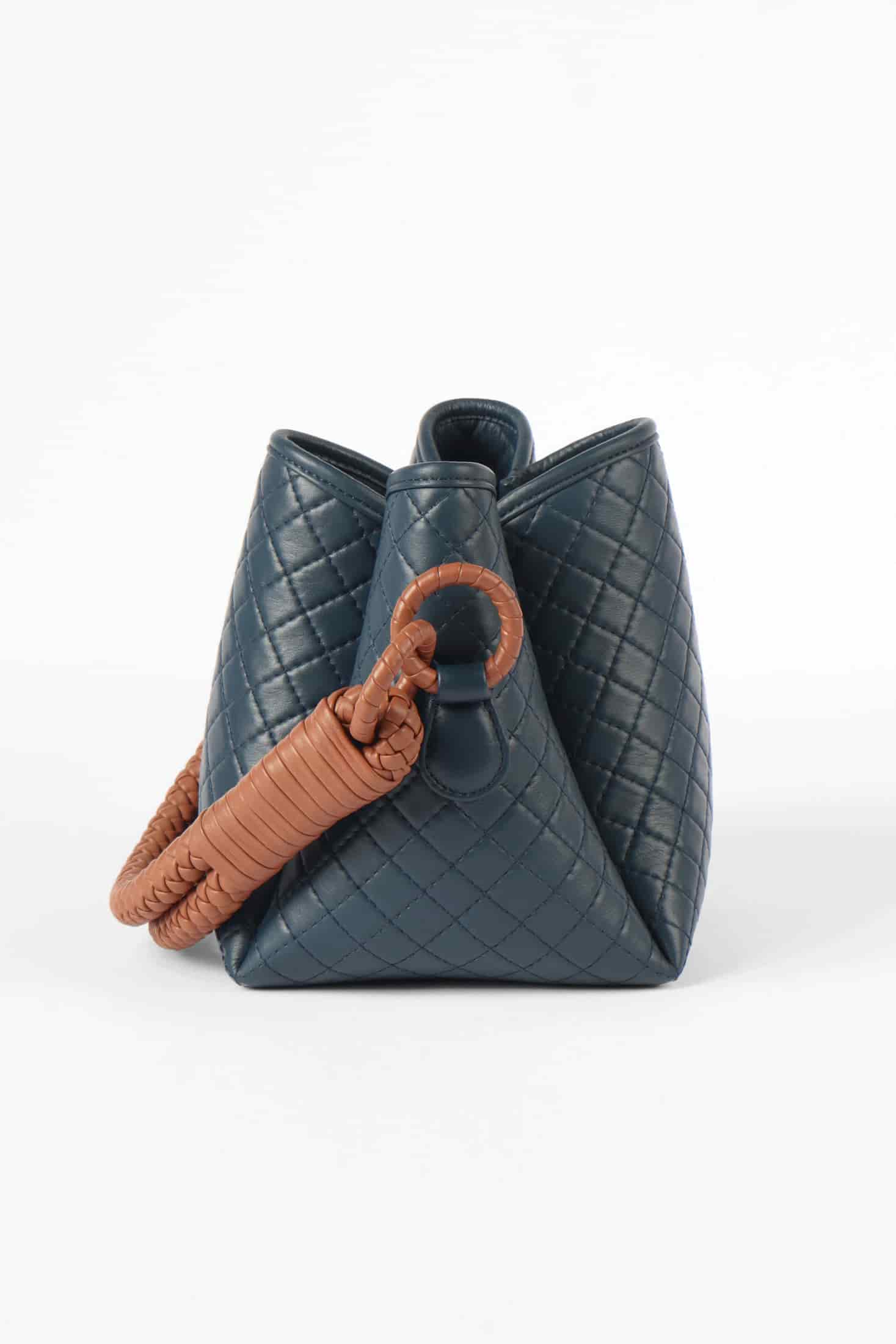 Tulip Mini  Bucket Bag, Navy Blue & Brandy - miniatura 3