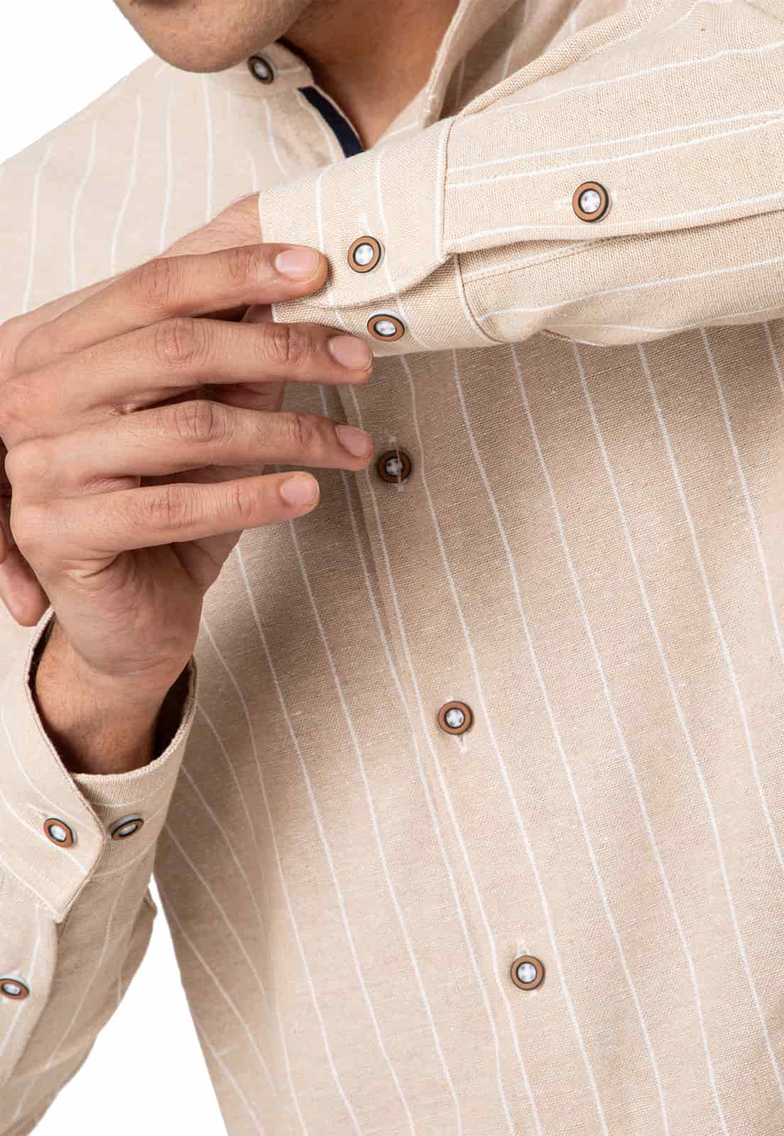 Camisa en Lino verde cuello neru a rayas - miniatura 7
