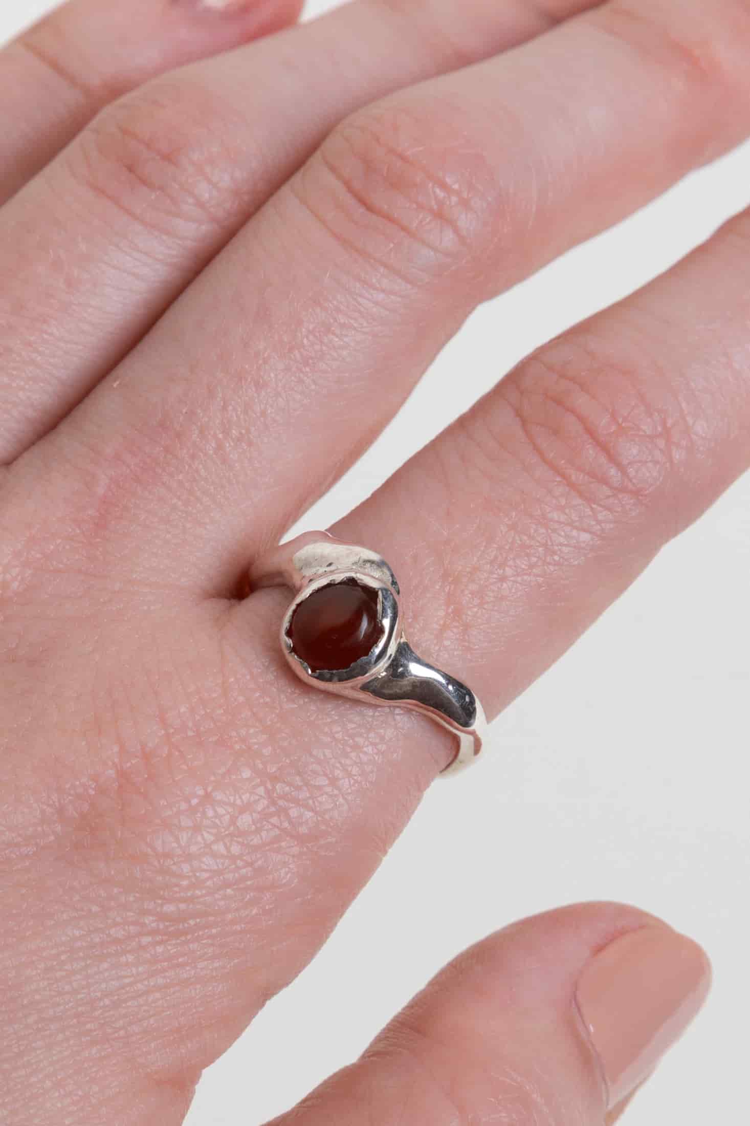 Anillo Eira Cornalina - miniatura 2