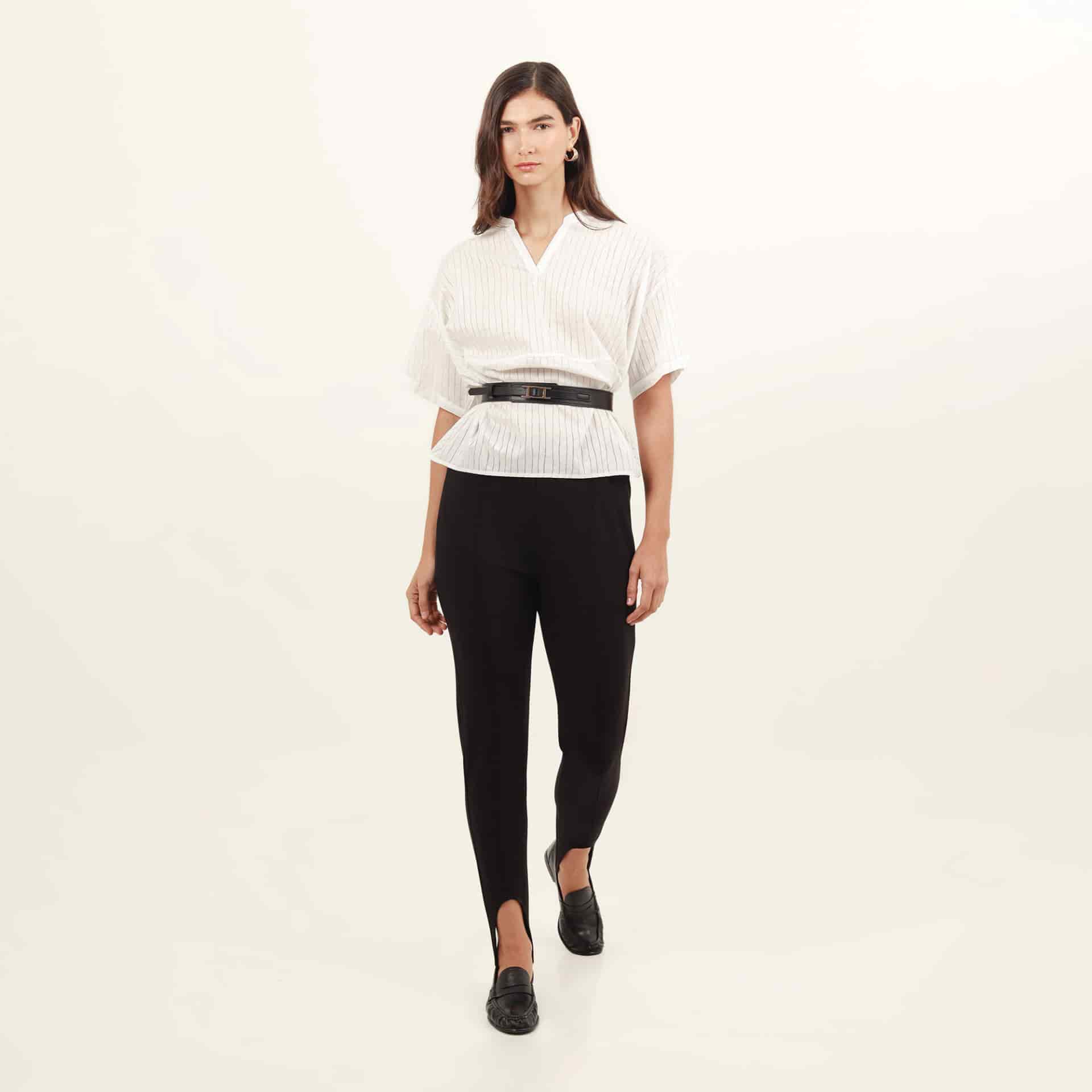 Blusa cuello V manga corta - miniatura 2