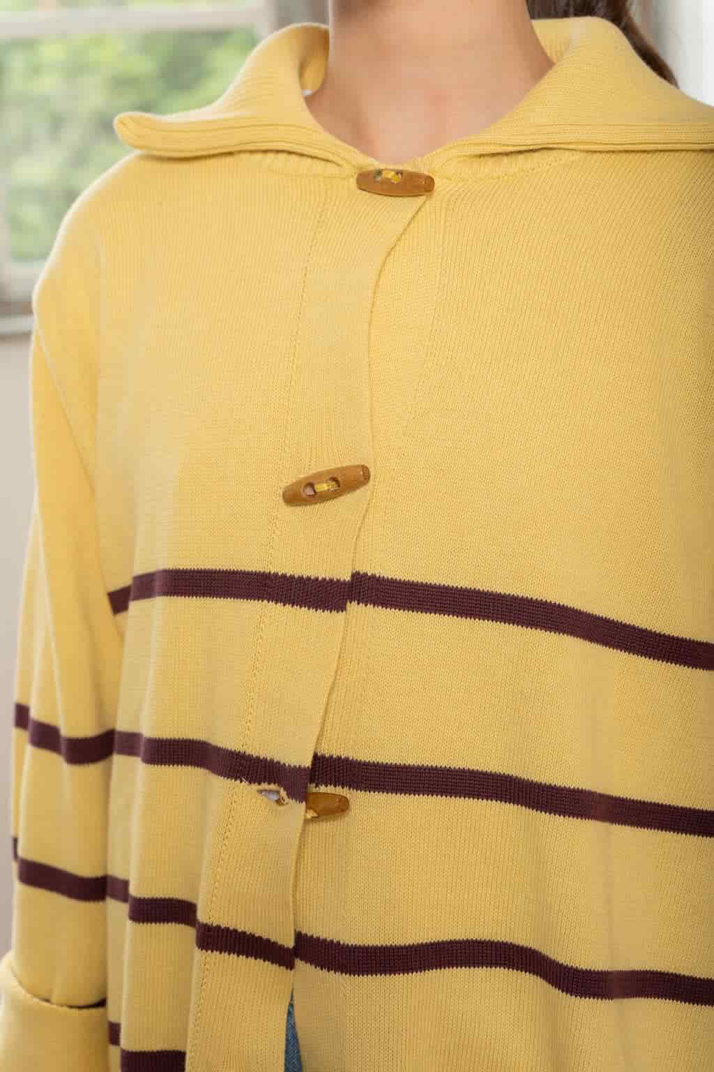 Sweater Botones Madera Amarillo - miniatura 5