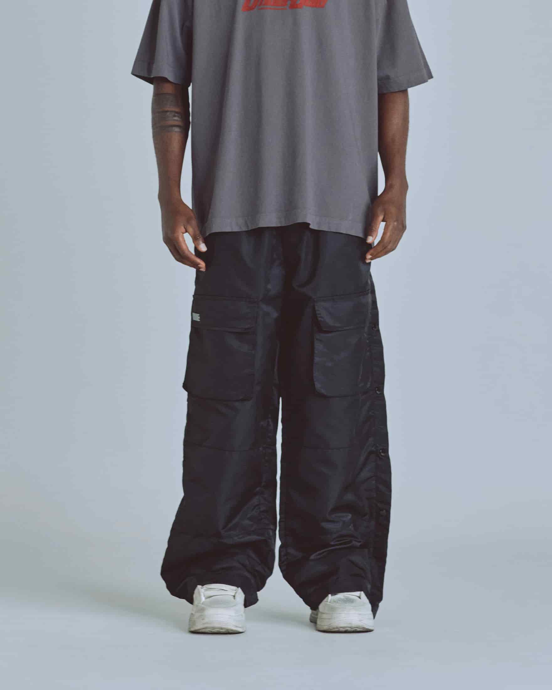 Basics Side Buttons Cargo Pants Black - miniatura 2