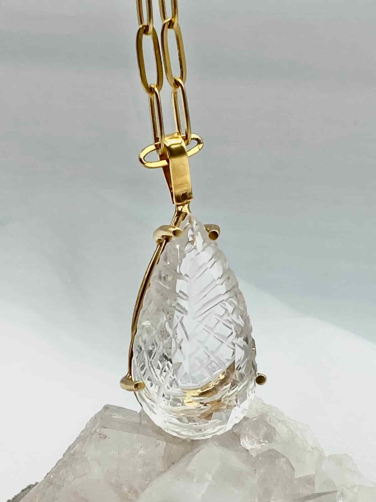 Dije Cuarzo Transparente Gota en Plata con Baño en Oro18K - miniatura 1