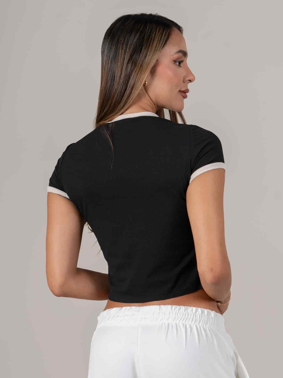 Blusa Ziwa Dolce Negra - miniatura 3
