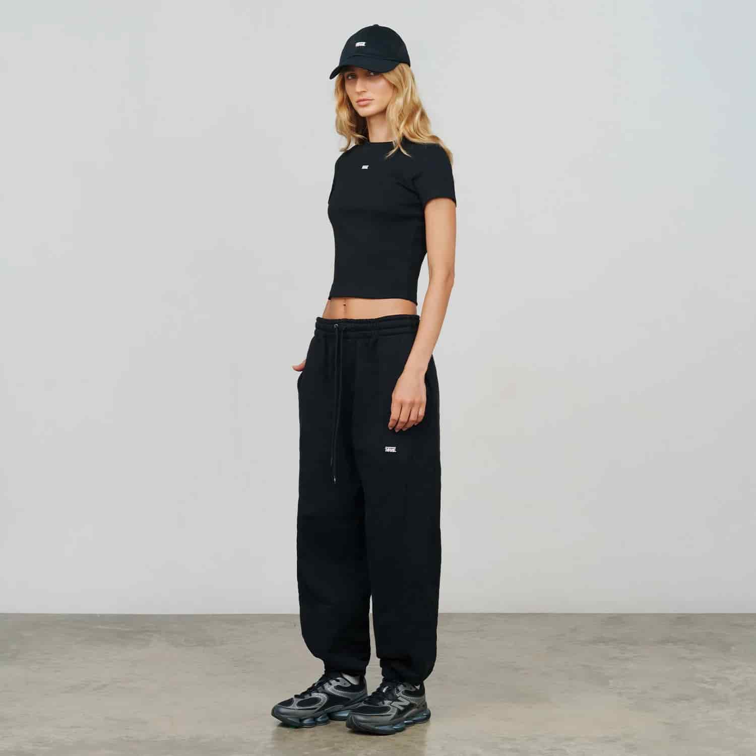 Slim Ribbed Fitted Tee - Black - miniatura 9