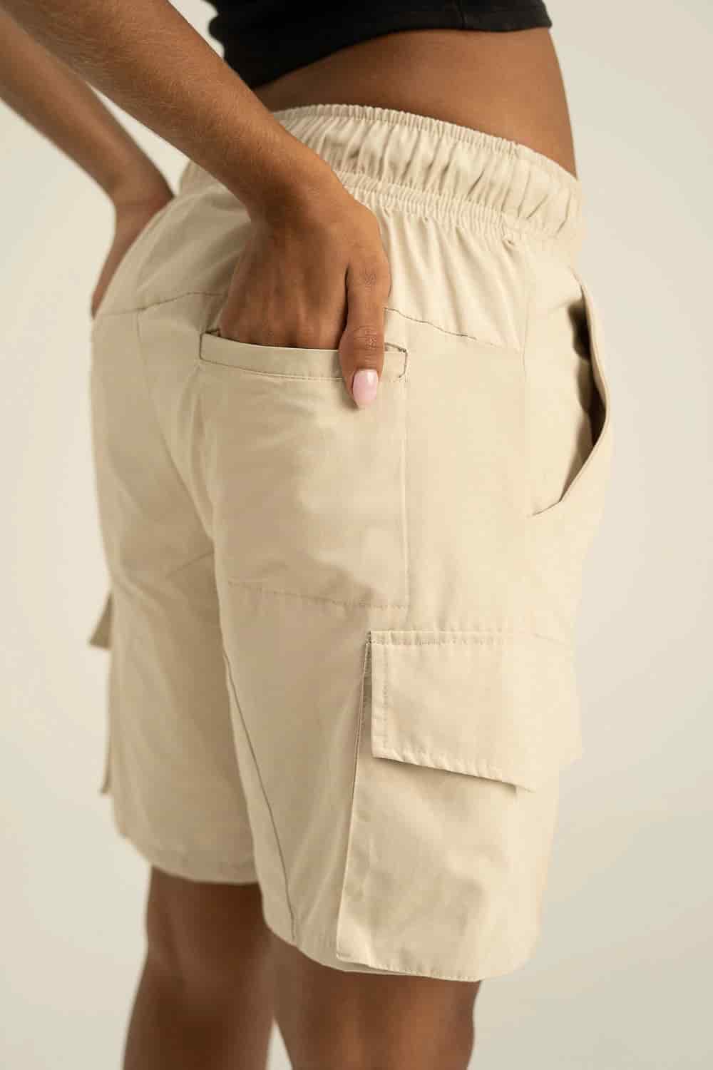 ASH FEM SHORT - miniatura 4