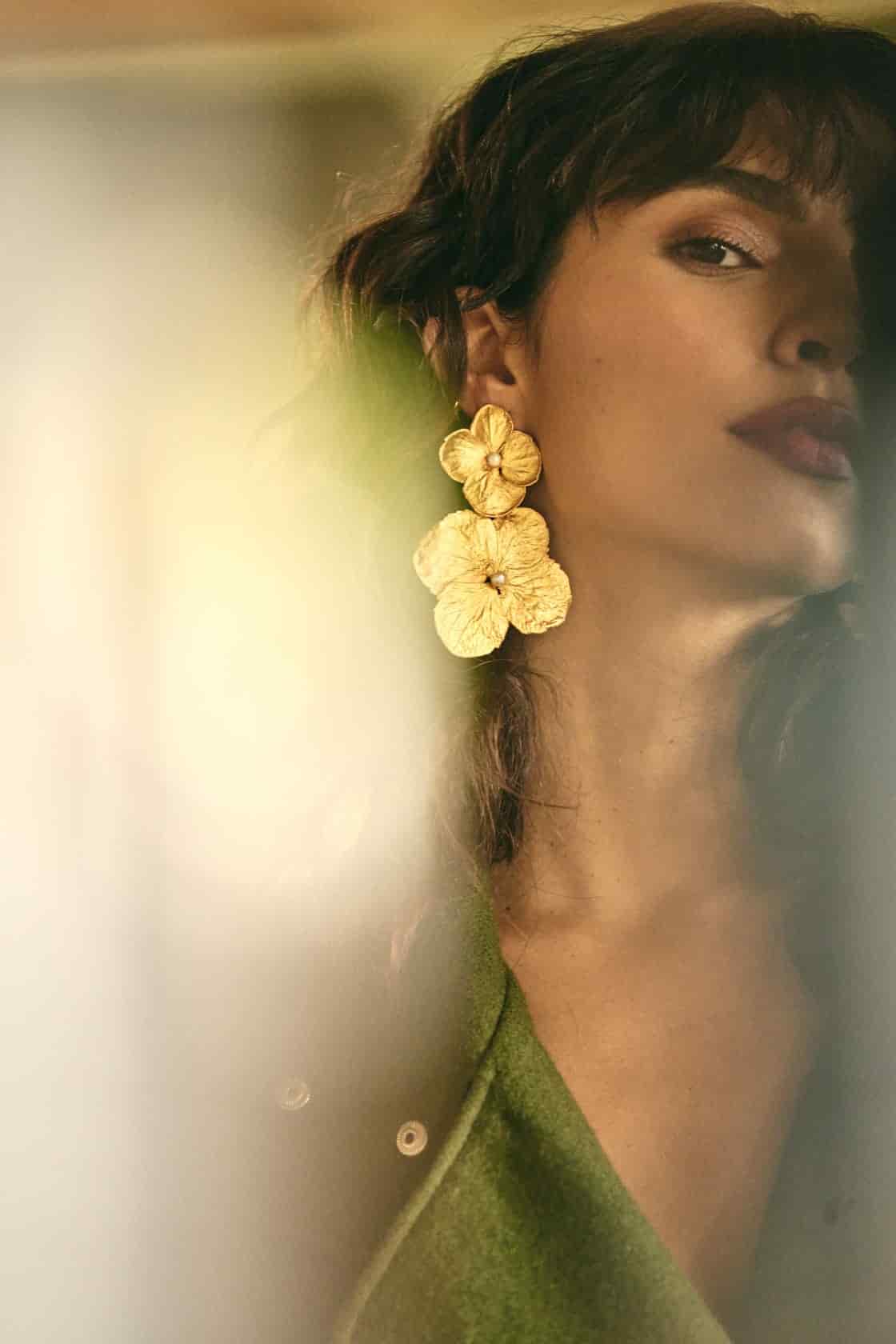 DOUBLE HYDRANGEAS AND PEARL EARRINGS - miniatura 4
