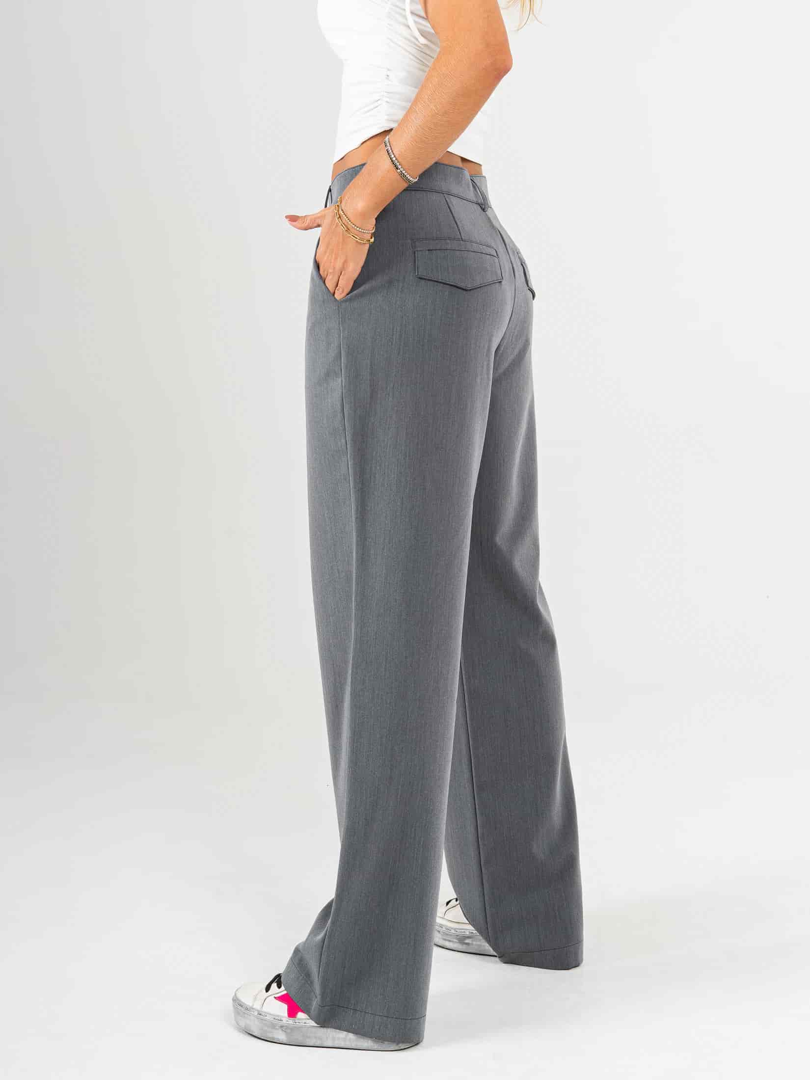 Ref: 0620525 Pantalón straight leg, stretch, tejido plano liviano, tono gris, tiro alto - miniatura 2