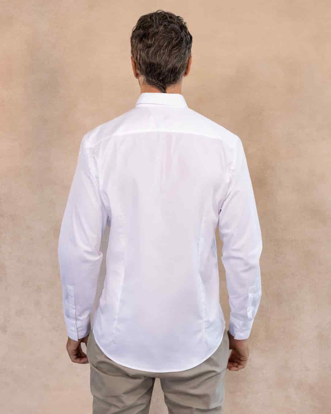 Camisa Antimanchas Popelina Blanca Logo Rosado - Talla Regular - miniatura 3