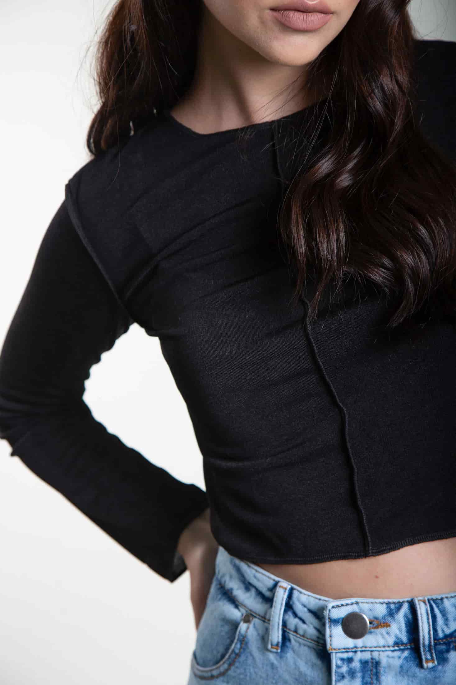 Crop Top Desconstructivo Negro - miniatura 2