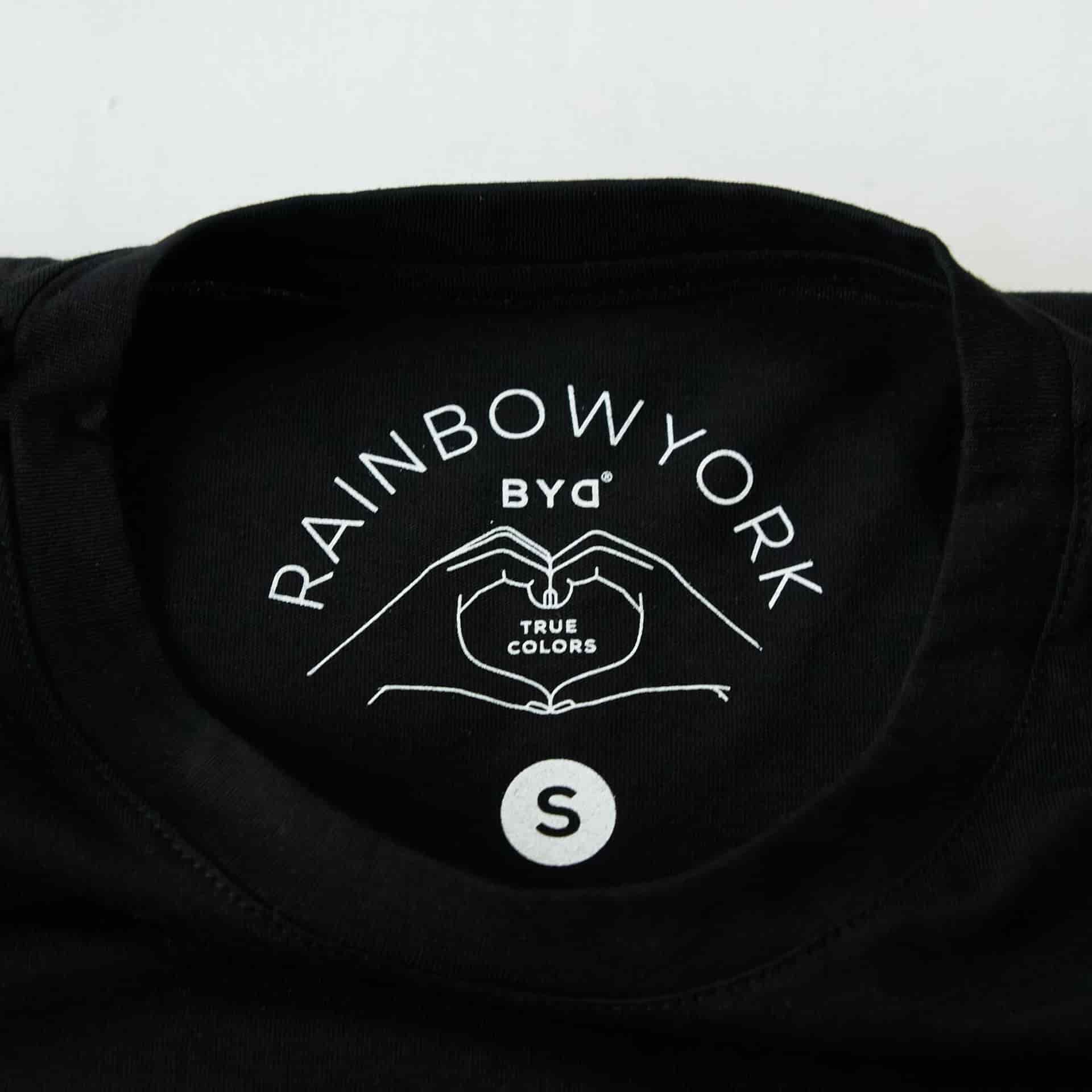 MENOS CLÓSET MÁS RAINBOW T-SHIRT - miniatura 6