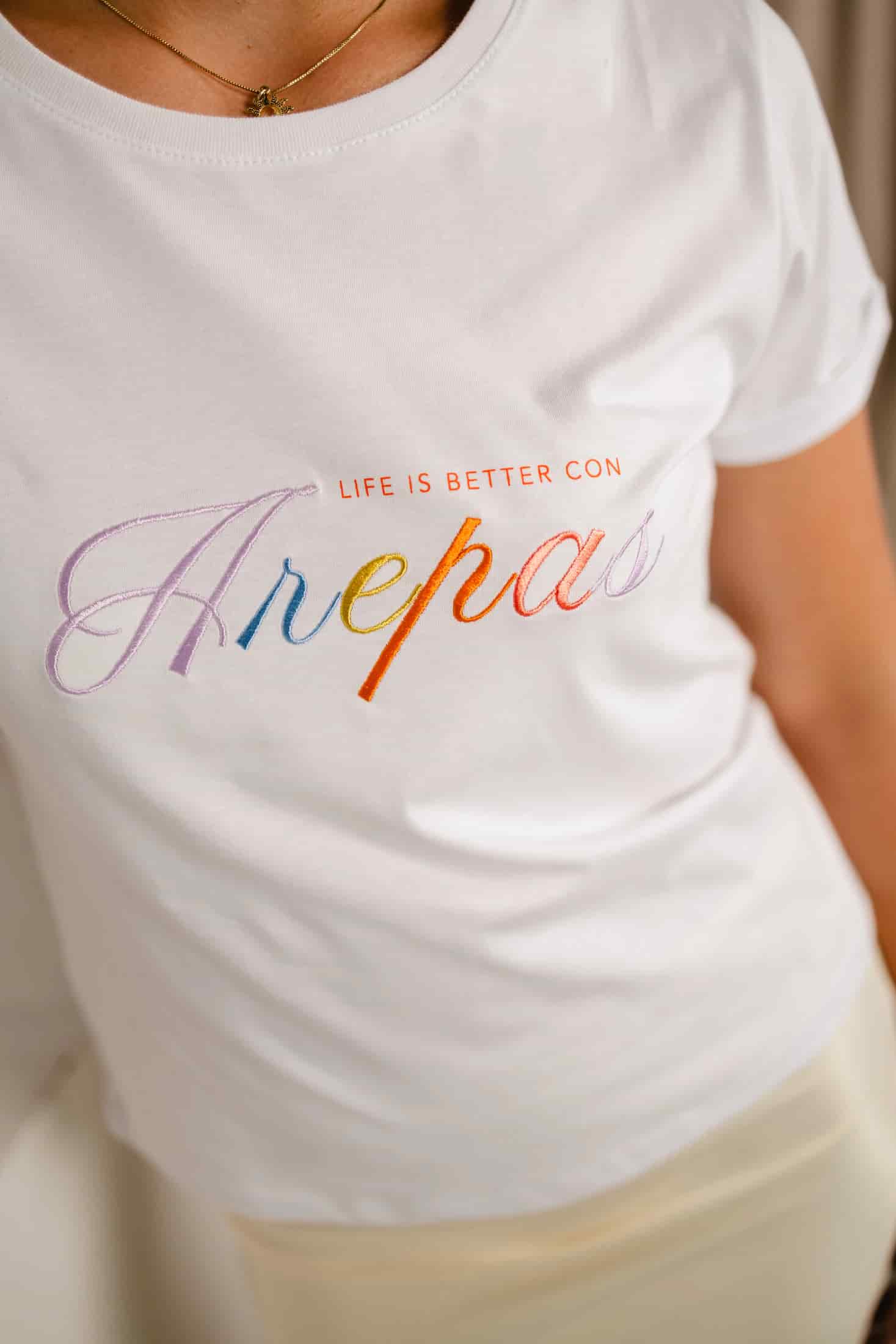 Life Is Better With Arepas Oversized Tee - miniatura 2