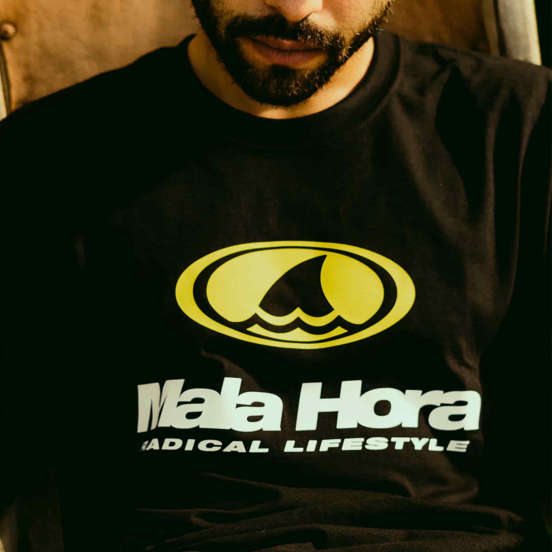 Camiseta Classic V - miniatura 3