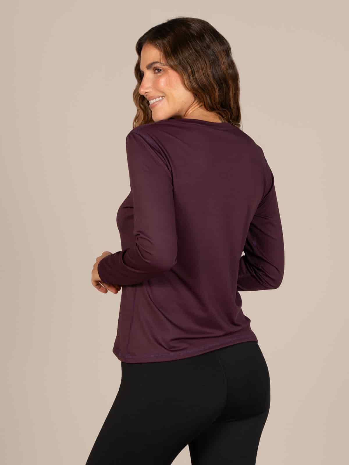 buzo basico femenino uva oscuro - miniatura 4
