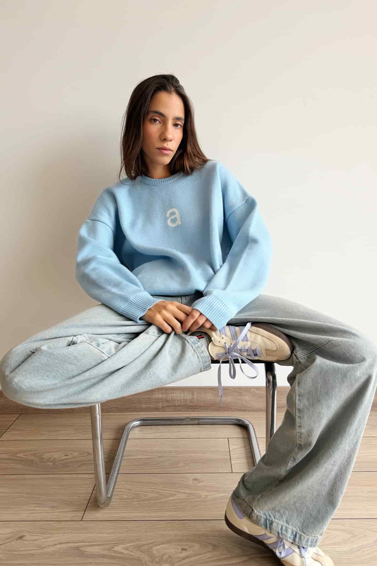 MONOGRAM SWEATER SKY BLUE - miniatura 2