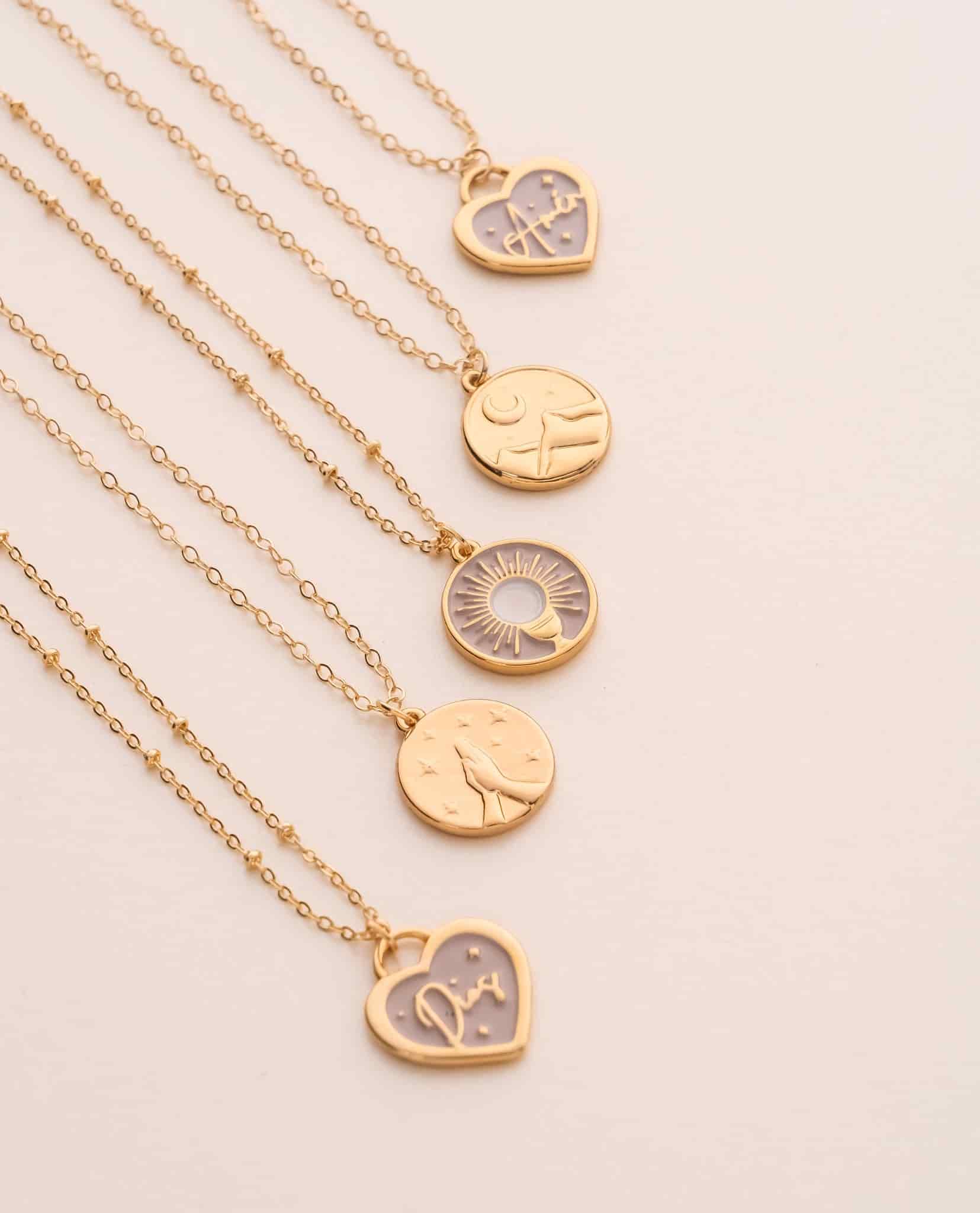 Cadena Con Dije Religioso + Aretes - miniatura 1