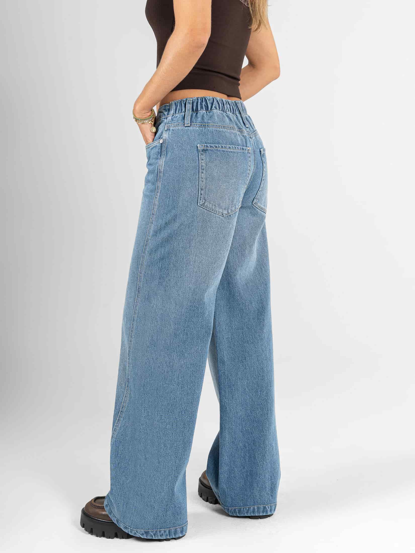 Ref: 066509 Jean mom flare, rígido, tiro medio, pretina resortada, tono azul medio. - miniatura 2
