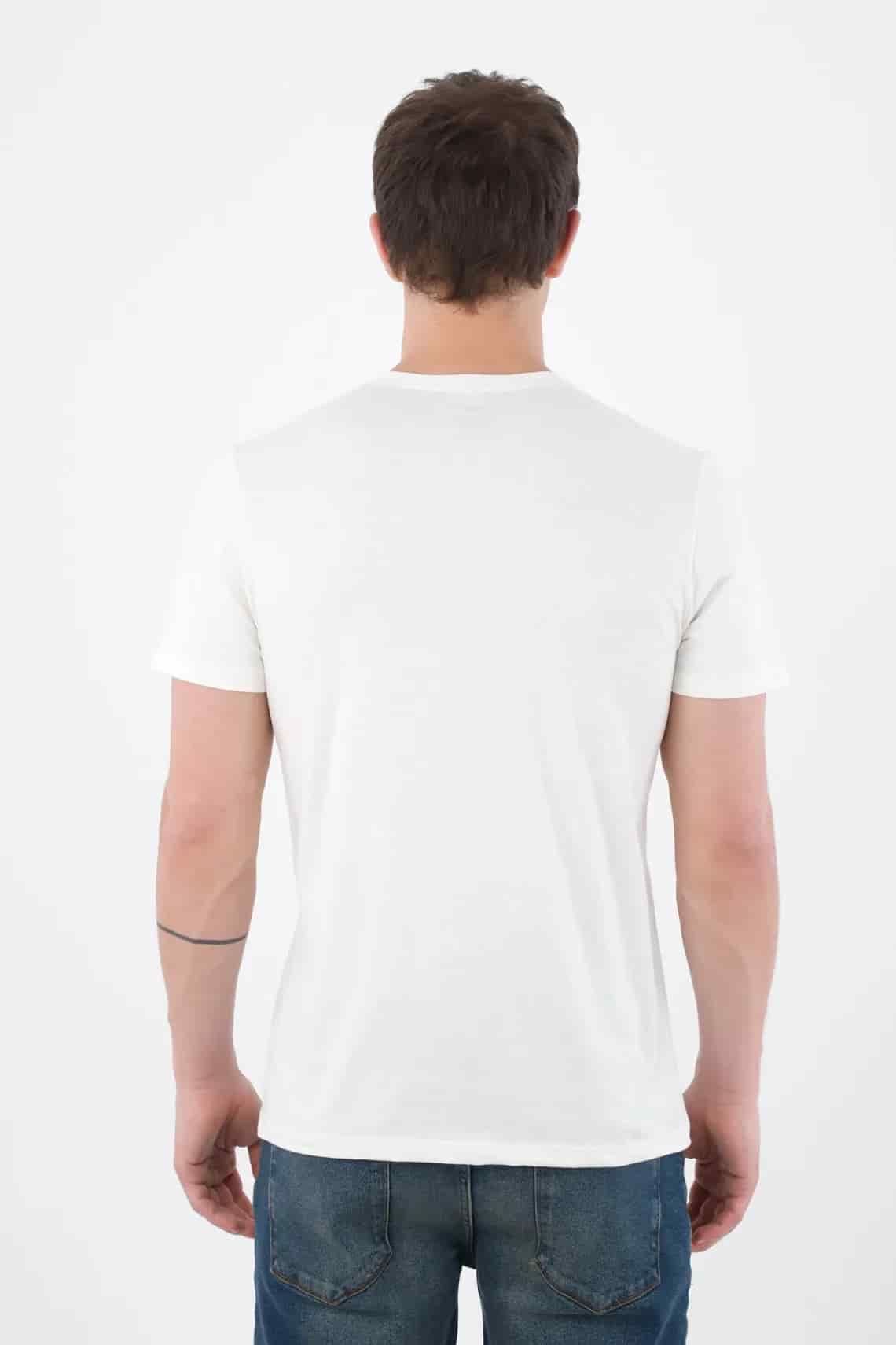Camiseta regular con mini gráfico al pecho de algodón blanco para hombre - miniatura 2