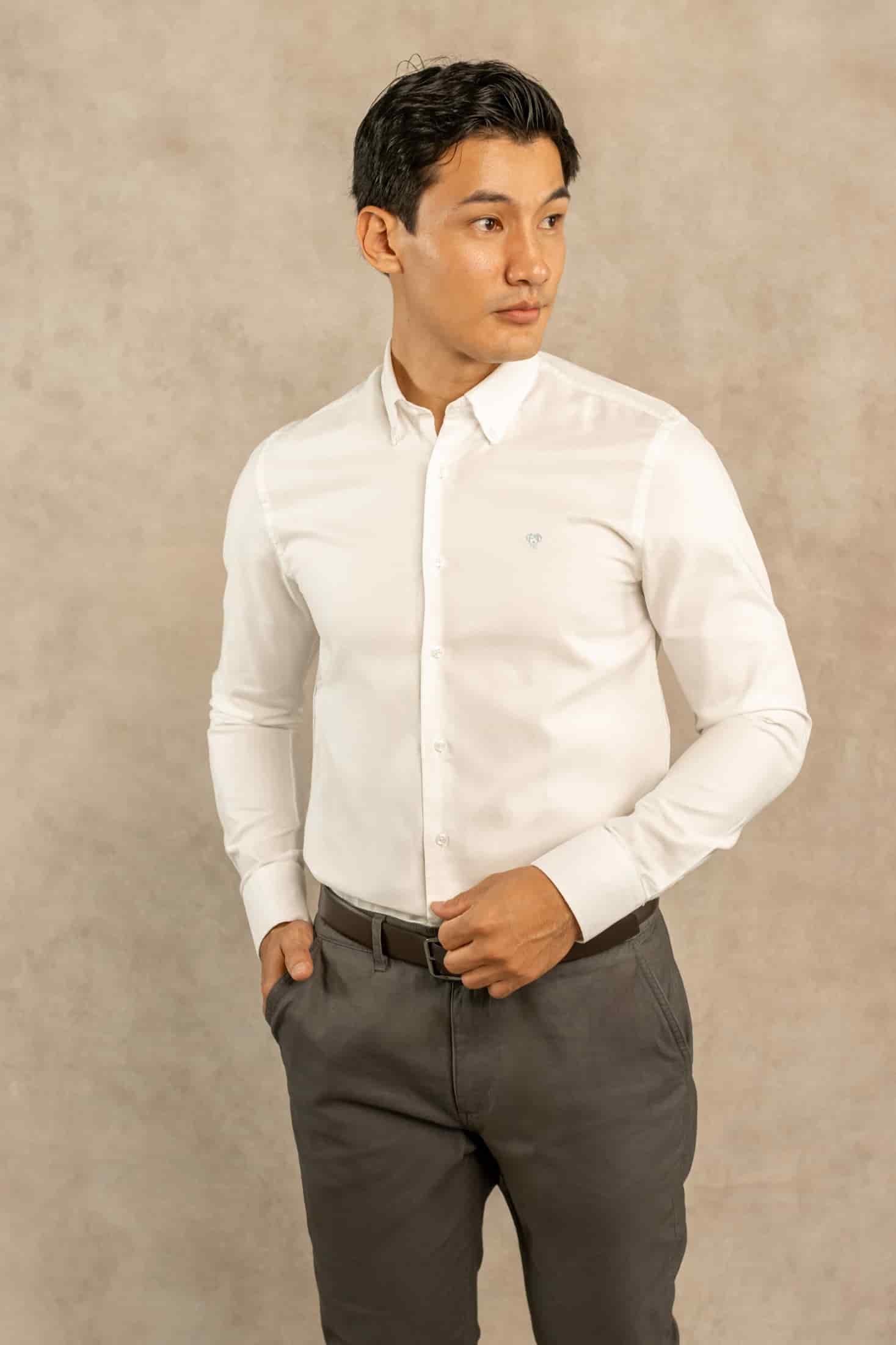 Camisa Antimanchas Oxford Blanco Logo Azul Medio - miniatura 4