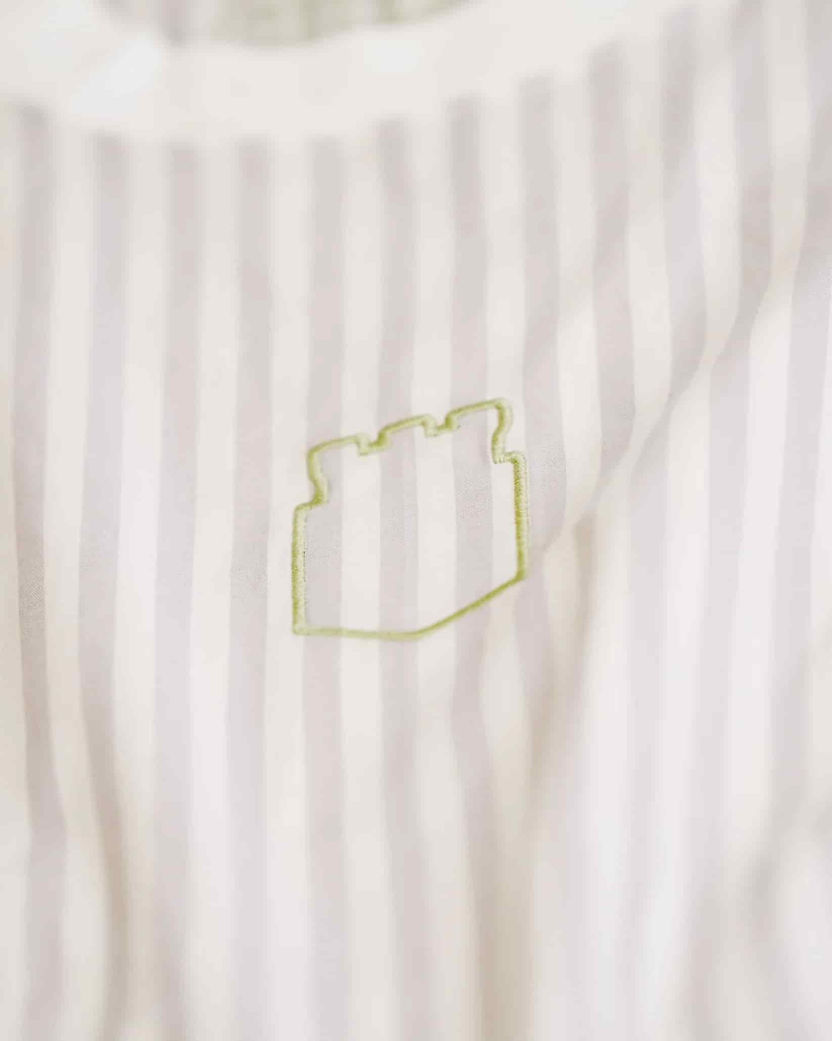 CAMISA BLANCA  RAYAS MUJER  NIKE - miniatura 12