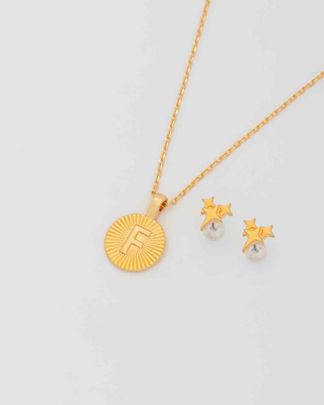 Collar Letra Destellos + Aretes - miniatura 3