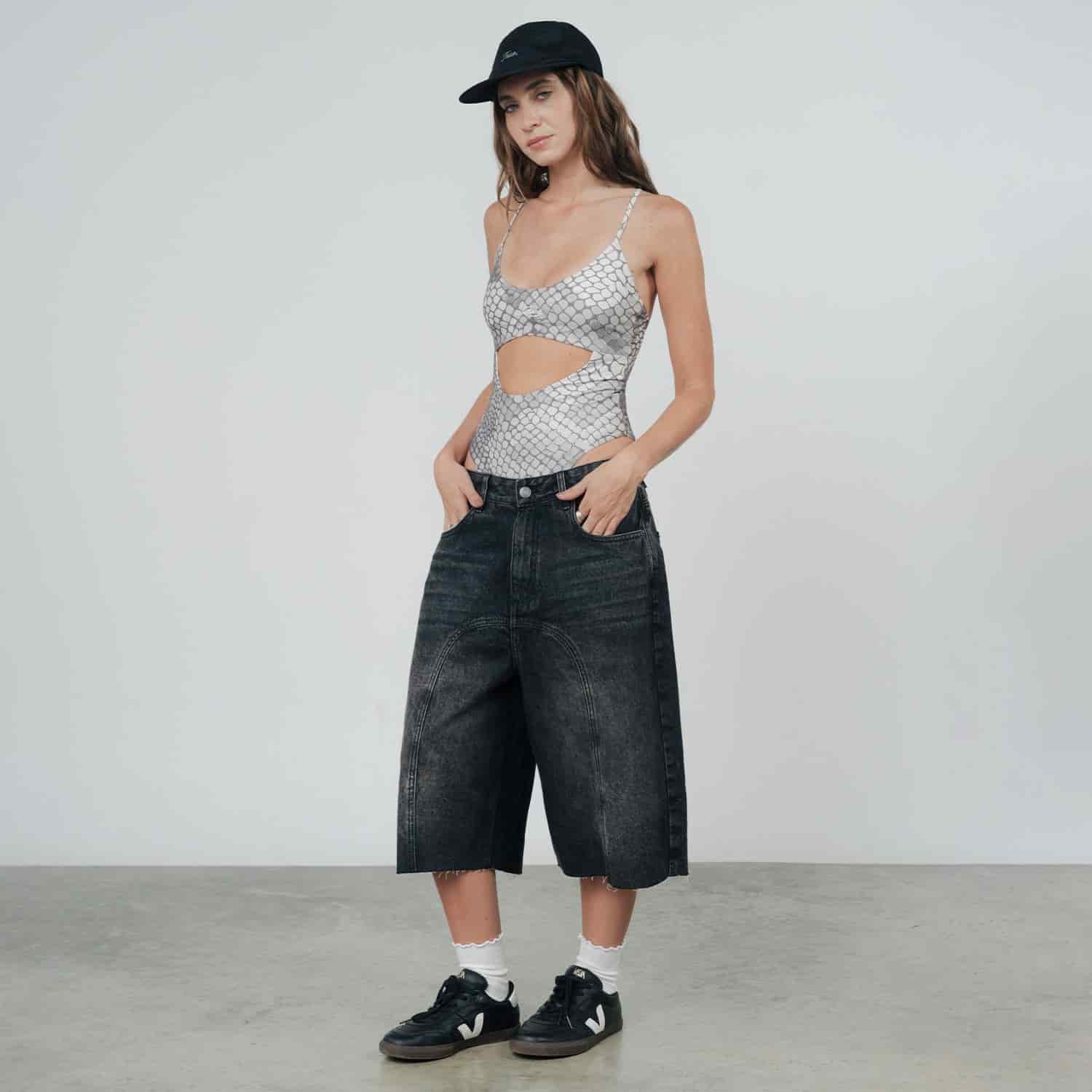 Python Cut-Out Bodysuit - Gray - miniatura 5