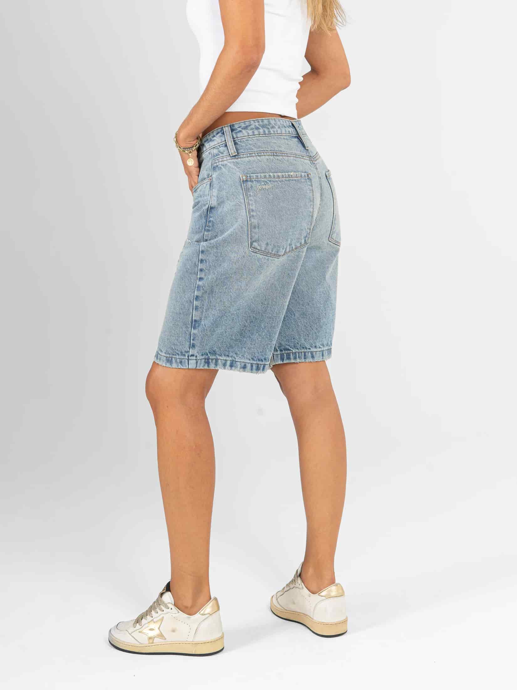 Ref: 066522 Bermuda en denim rígido, tiro alto, detalle en pretina, tono azul medio - miniatura 4