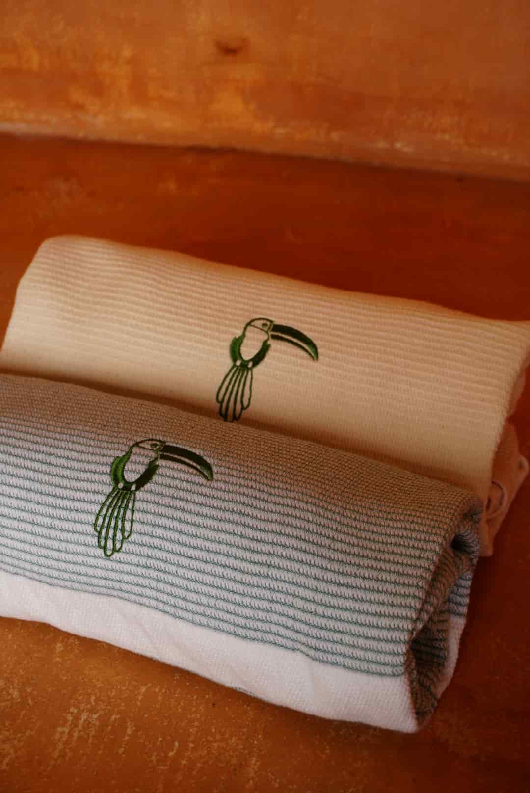 JDD Embroidered Beach Towel - miniatura 1