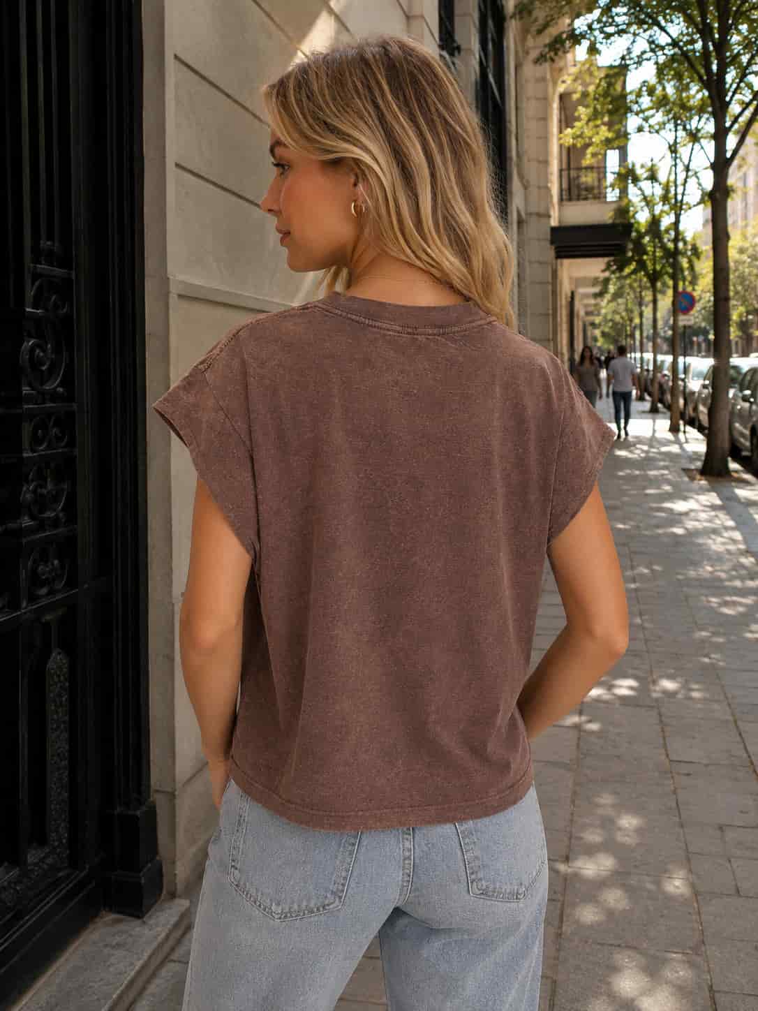 T- SHIRT UNIVERSE VINO - miniatura 2