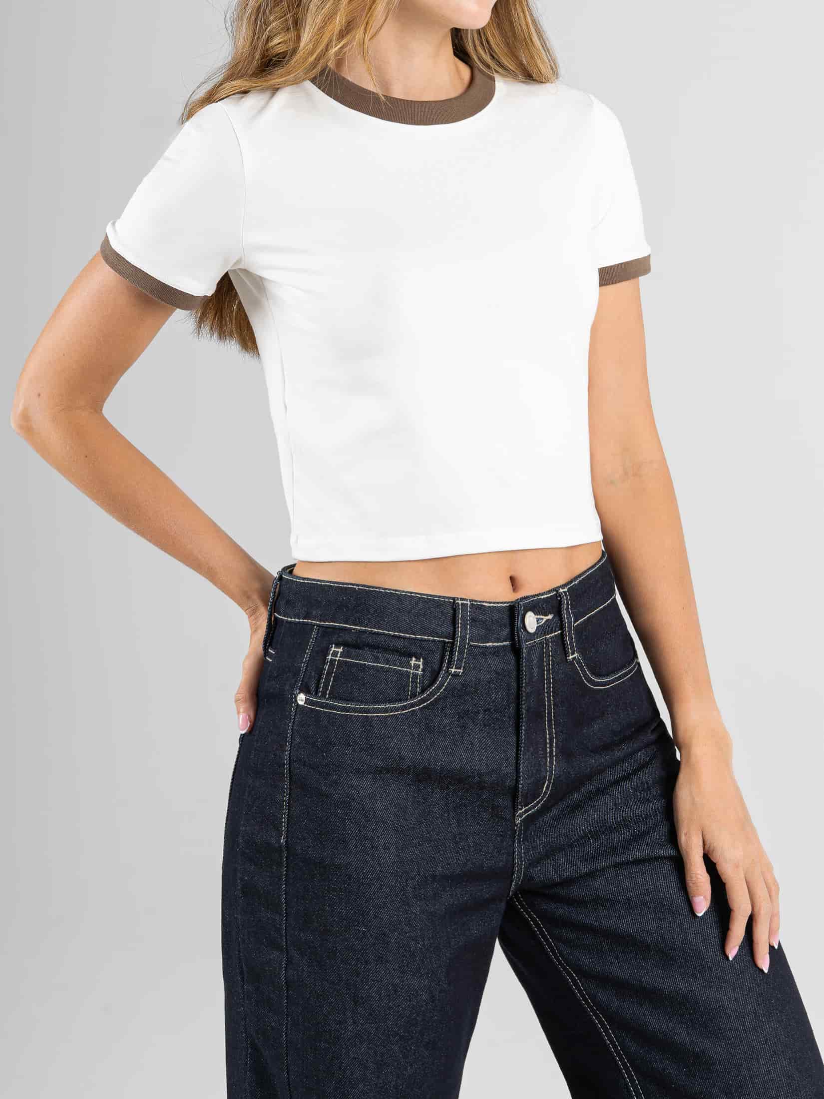 Ref: 0610709 T-shirt cropped, cuello redondo y manga corta, acabados con vivo combinado a contraste, tono crudo - miniatura 3
