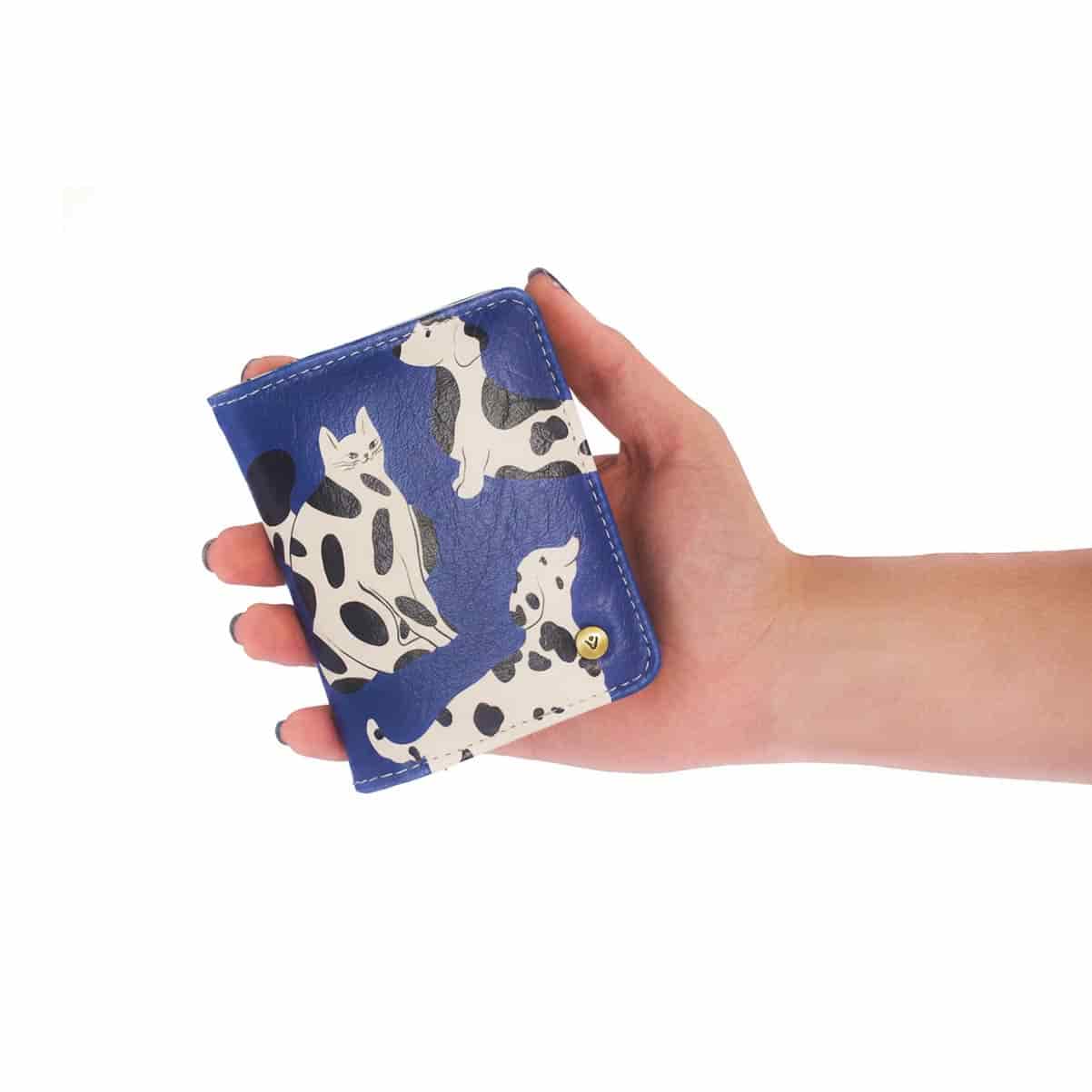 Portadocumento Para Mujer Estampado Pets & Friends - miniatura 4