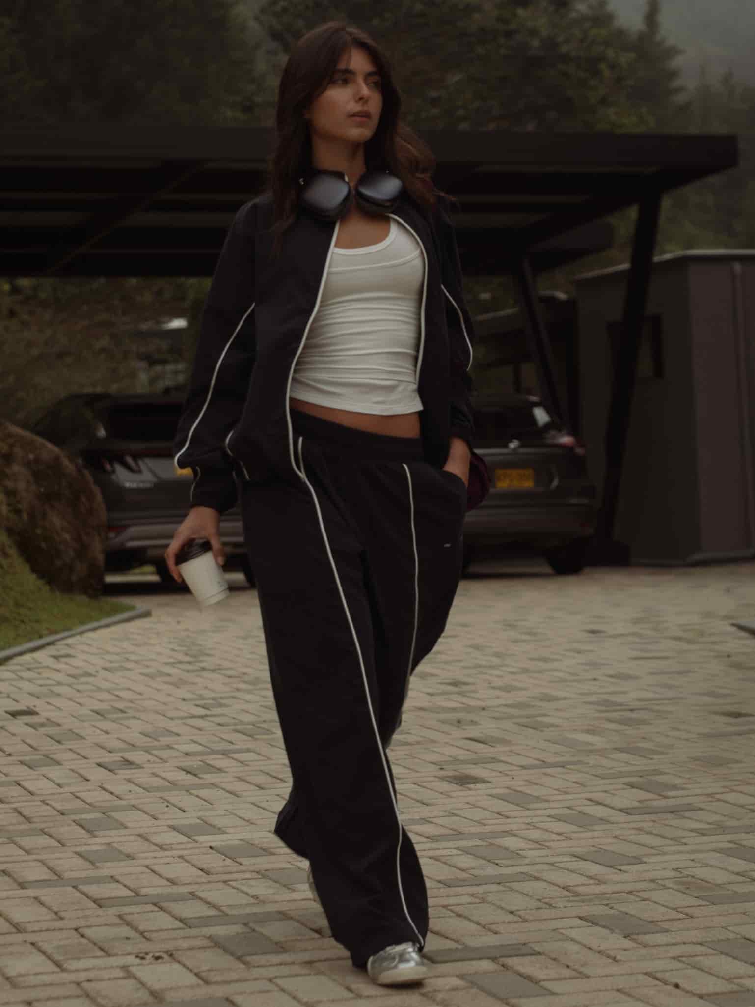 RETRO WINDBREAKER - BLACK - miniatura 2