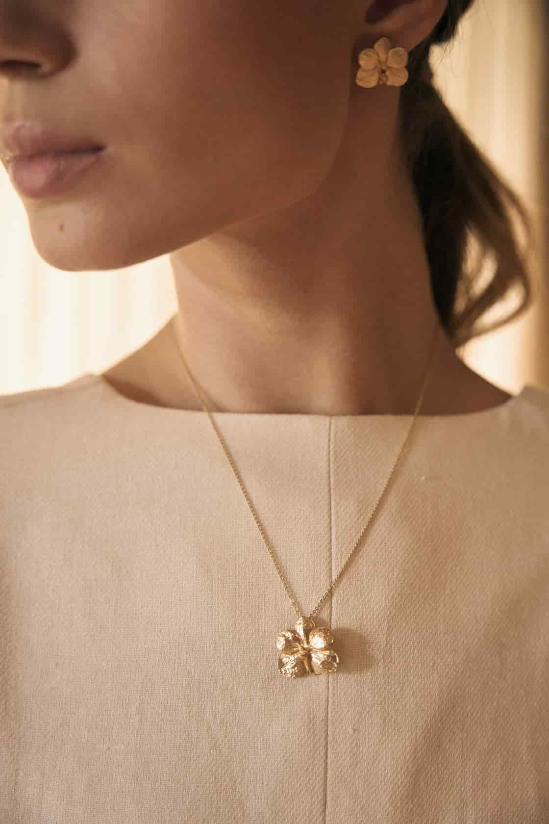 MINI VANDA ORCHID 18K NECKLACE - miniatura 3