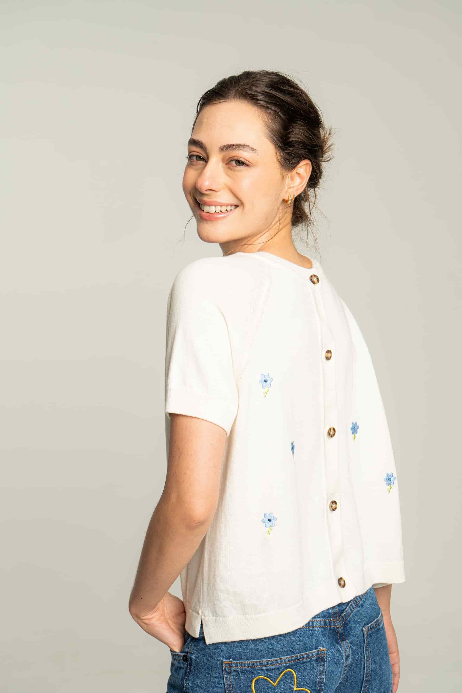 Cardigan corto flores bordadas - crudo - miniatura 7