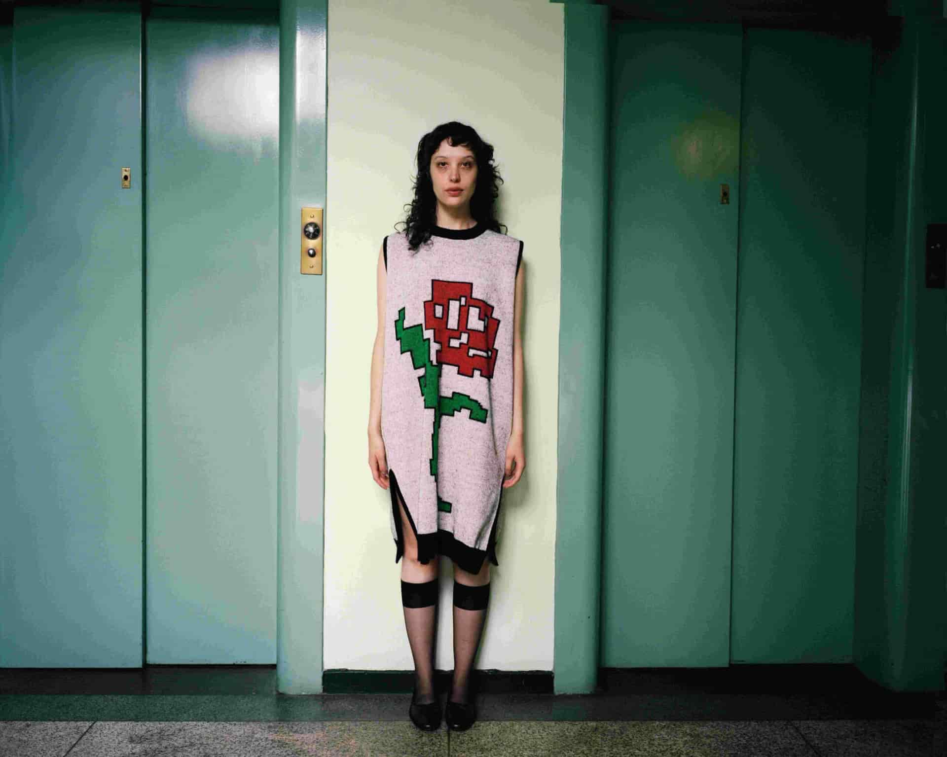 vestido rosa - miniatura 2