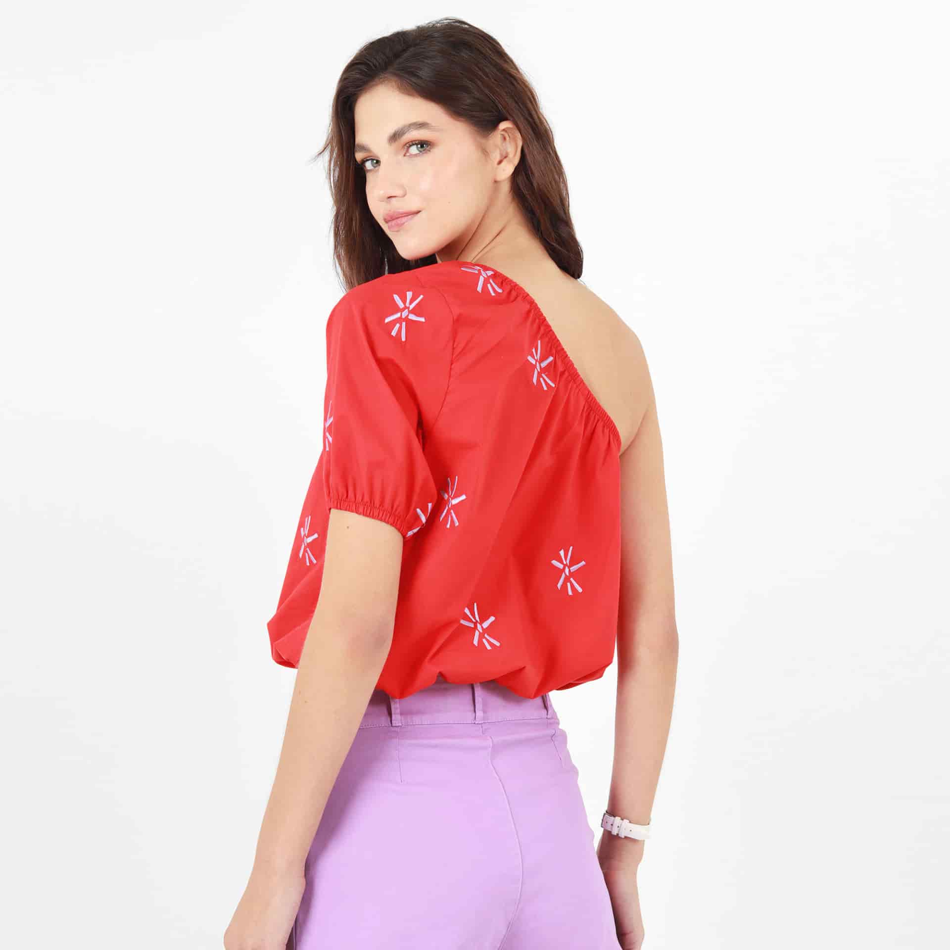 Blusa Cuello Asimetrico Manga Corta - miniatura 4
