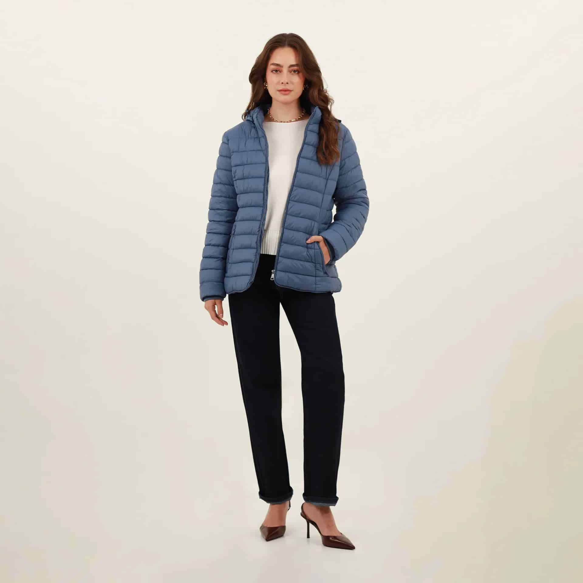 Chaqueta acolchada básica cuello alto con capucha - miniatura 4