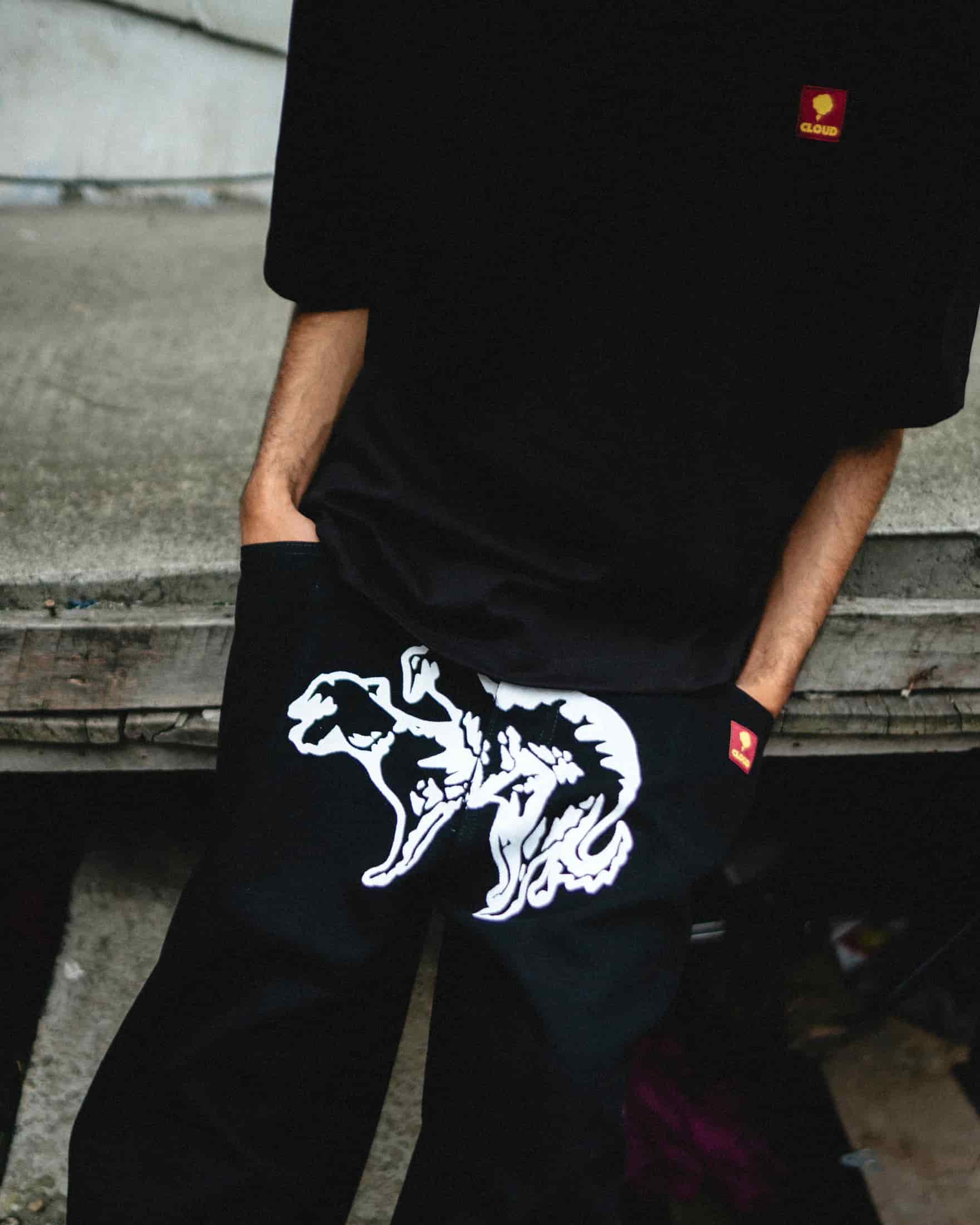 Camiseta básica negra - miniatura 5