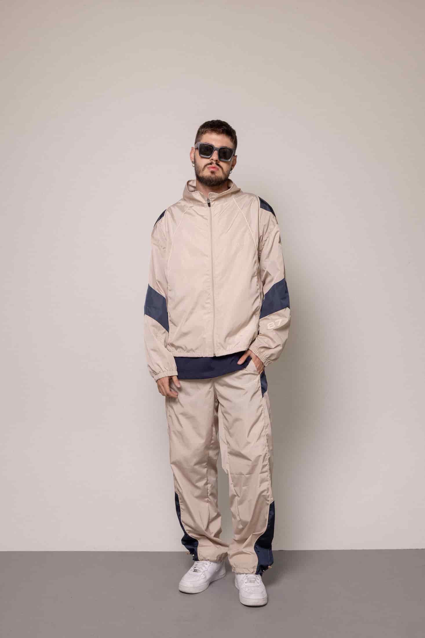 SET CHAQUETA Y SUDADERA ANTIFLUIDO-BEIGE - miniatura 1