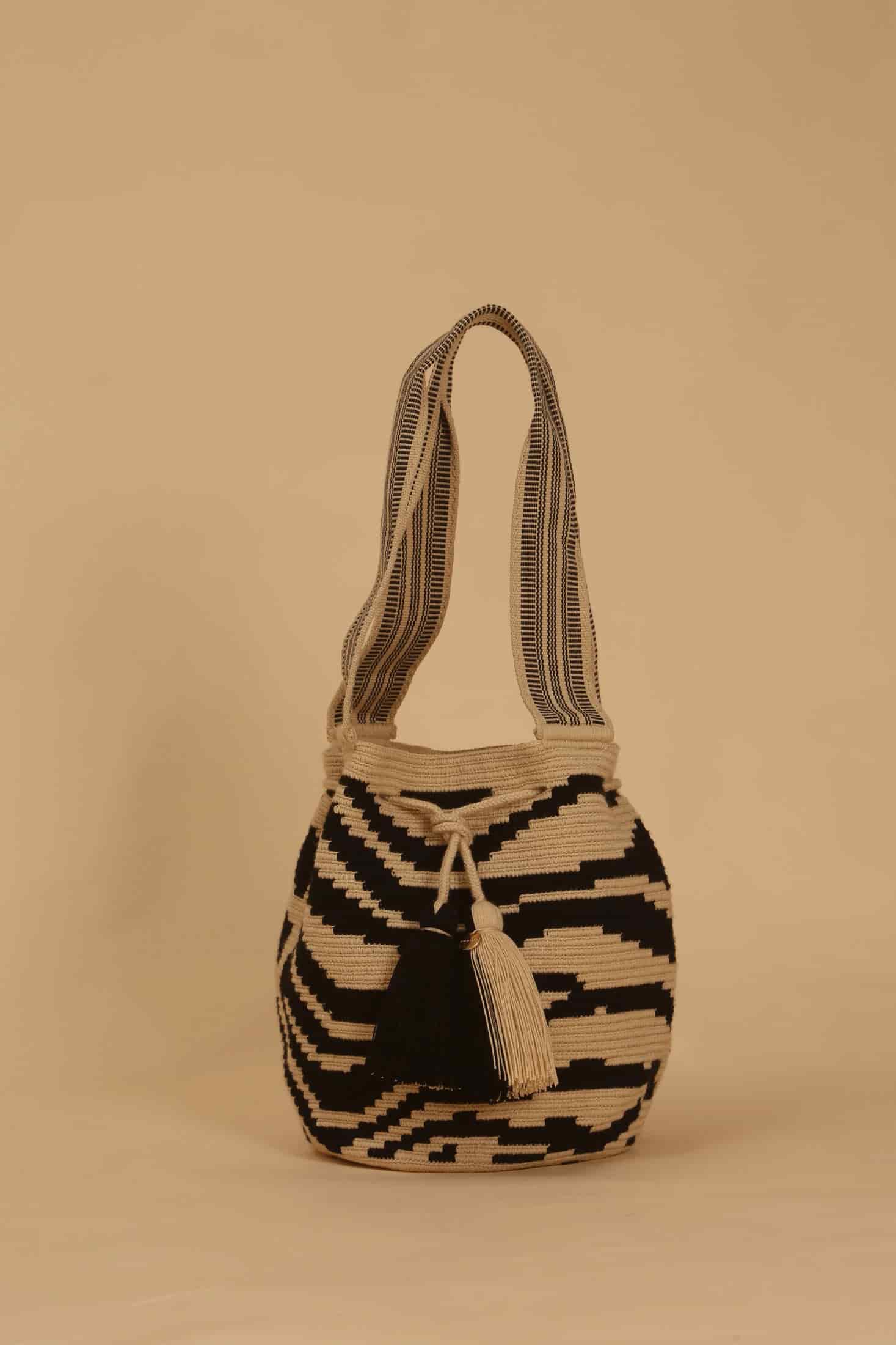 Pumbla Black & Cream Large - miniatura 1