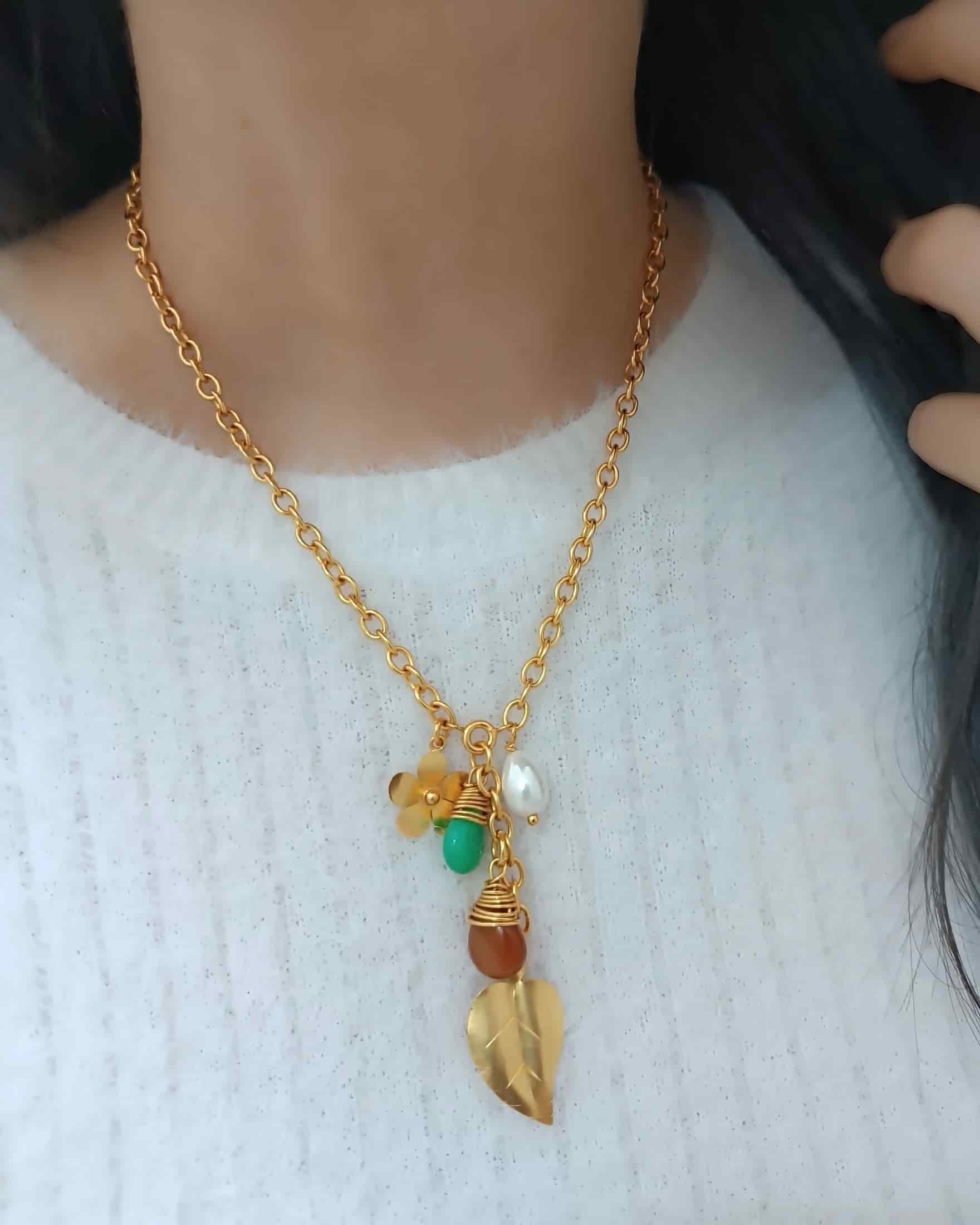 Cadena medianas  y dijes con ágatas Mary - miniatura 2